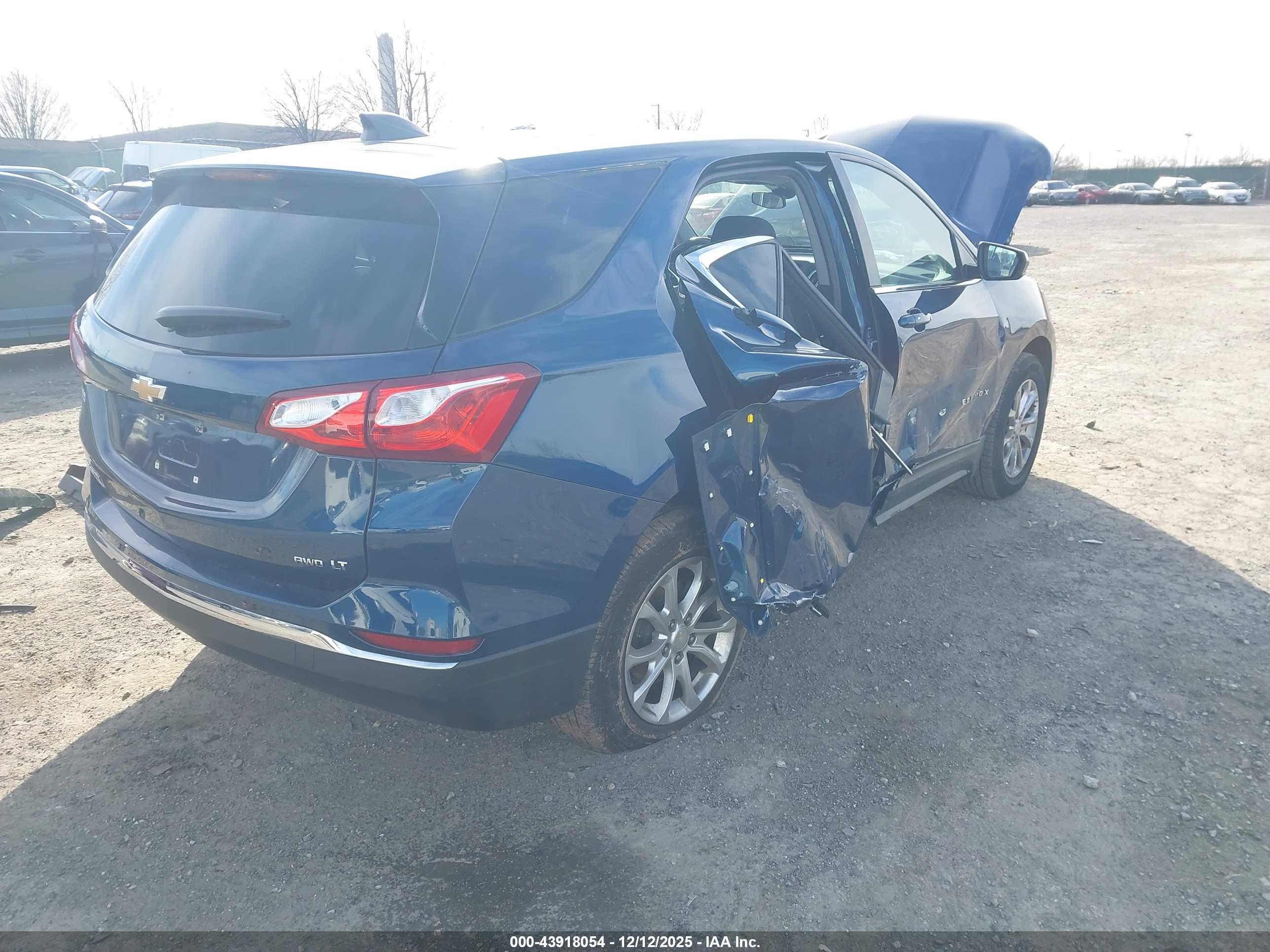 CHEVROLET EQUINOX image 4