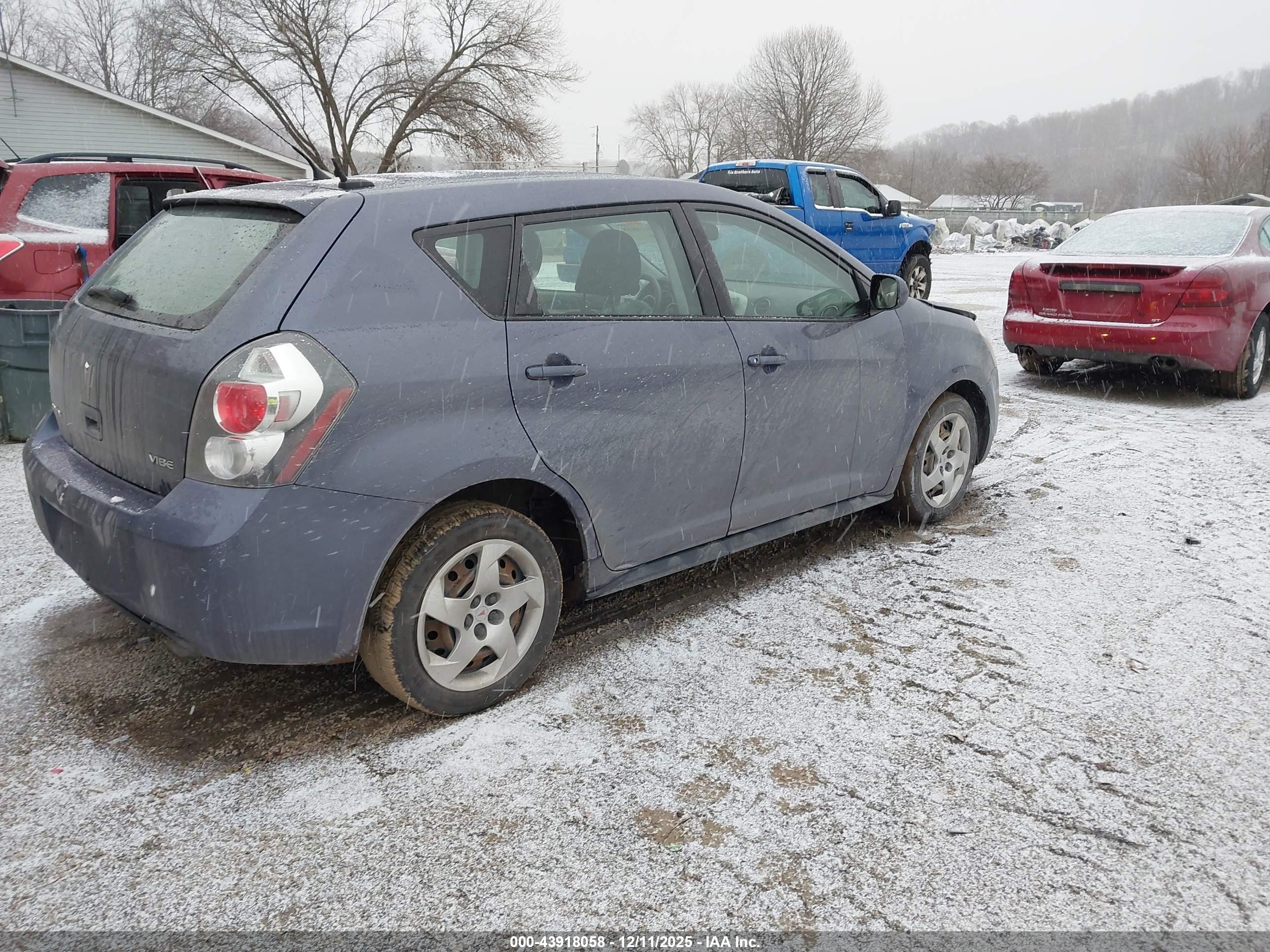 PONTIAC VIBE image 4