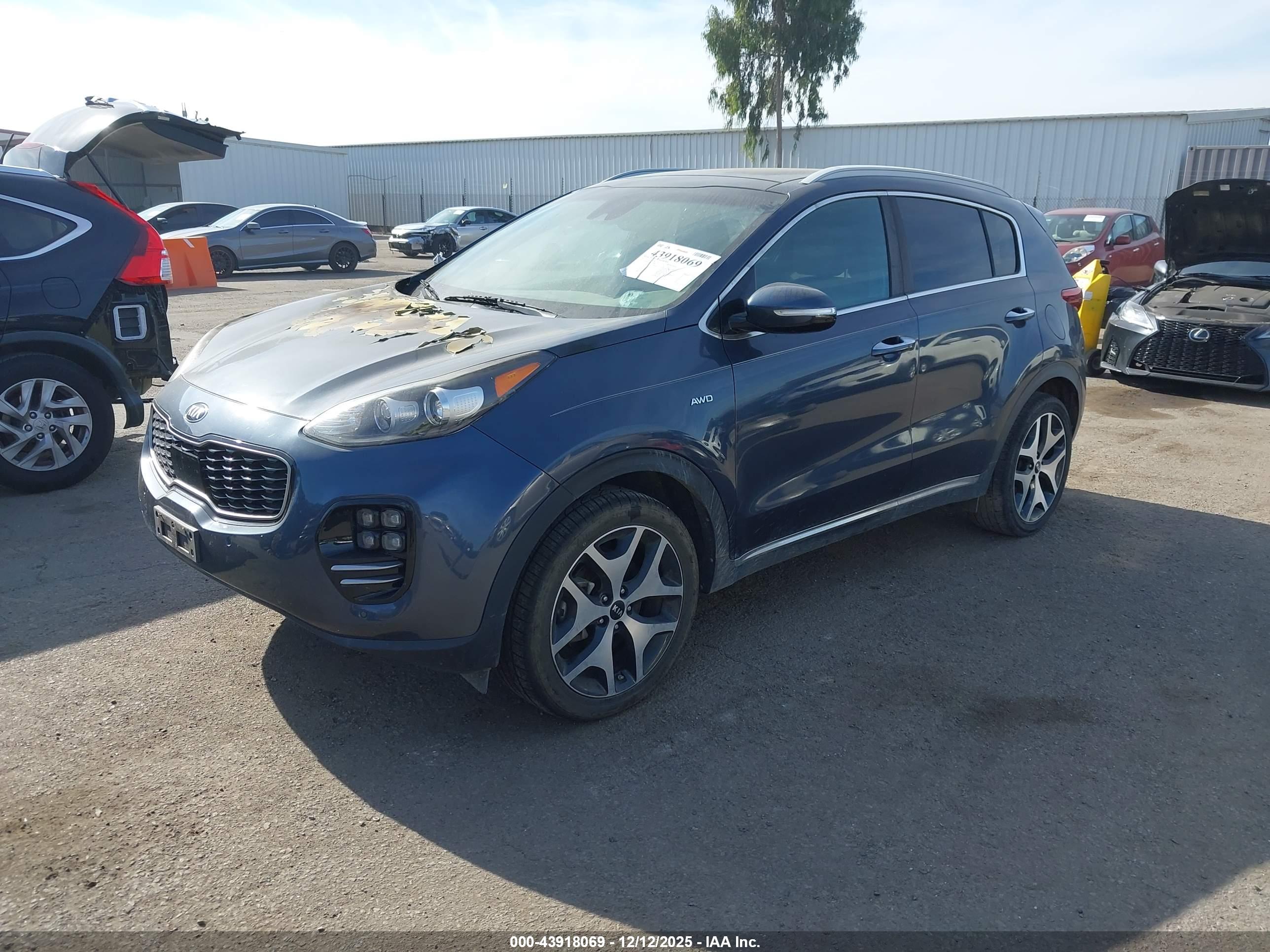 KIA SPORTAGE image 2
