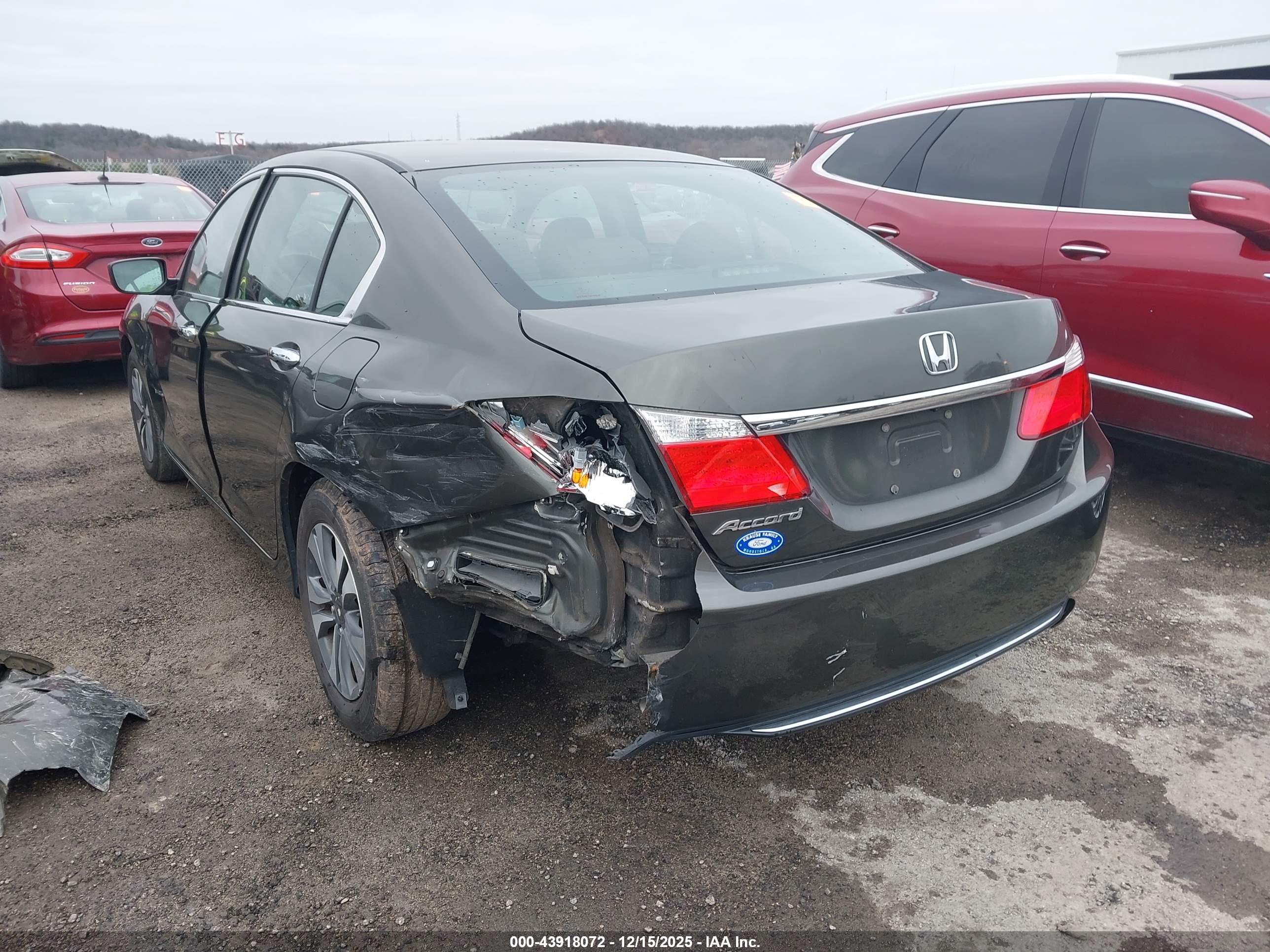 HONDA ACCORD image 3