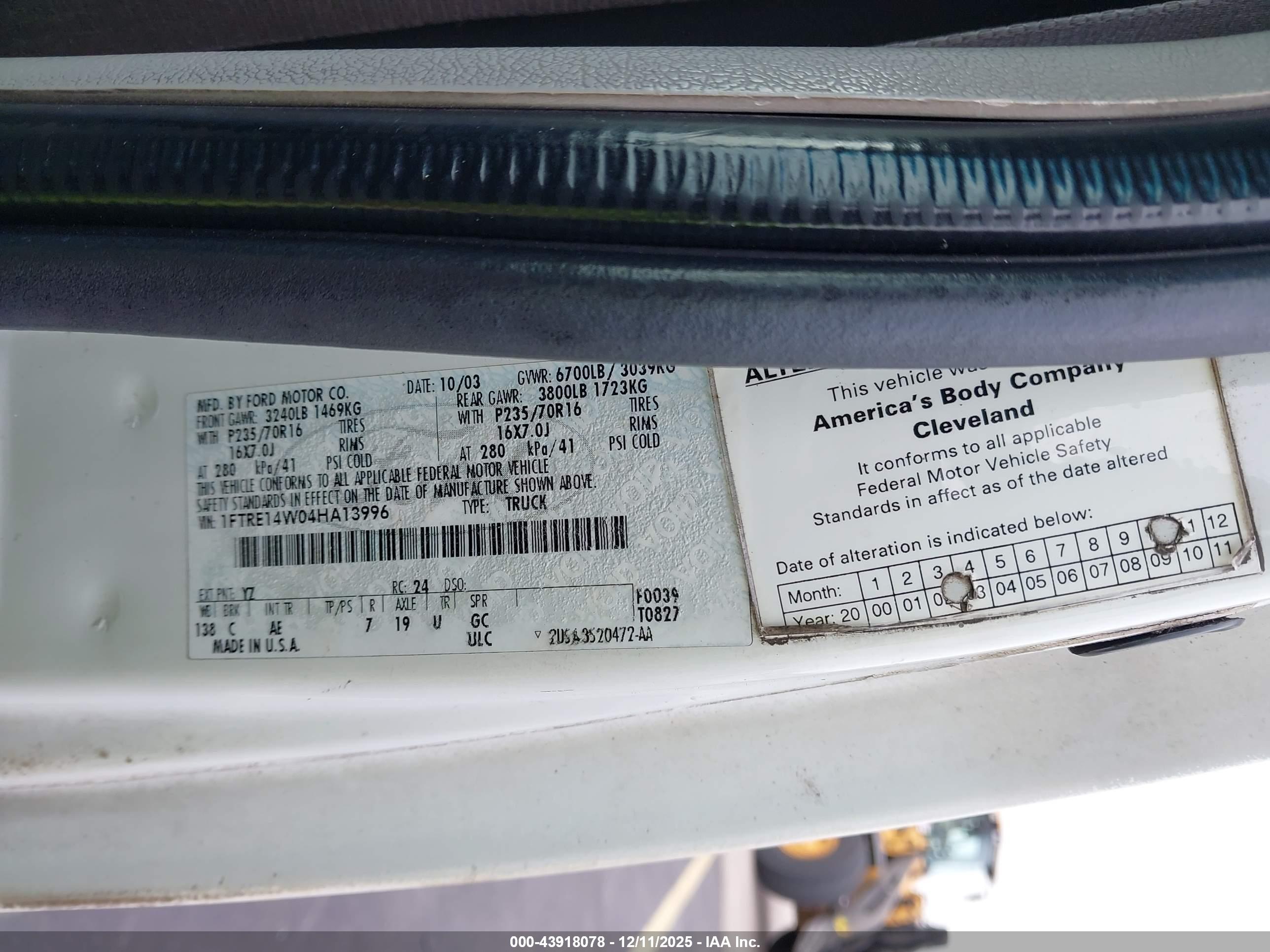 FORD E-150 image 9
