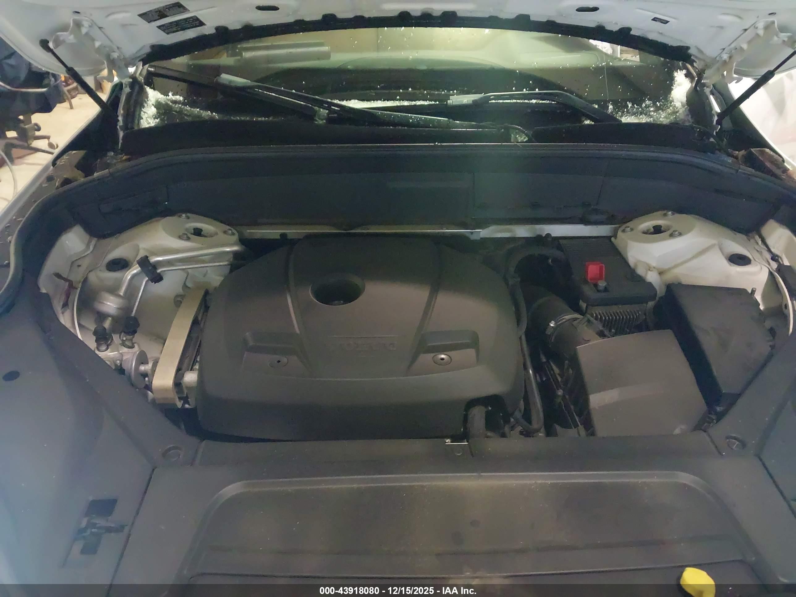 VOLVO XC90 image 10