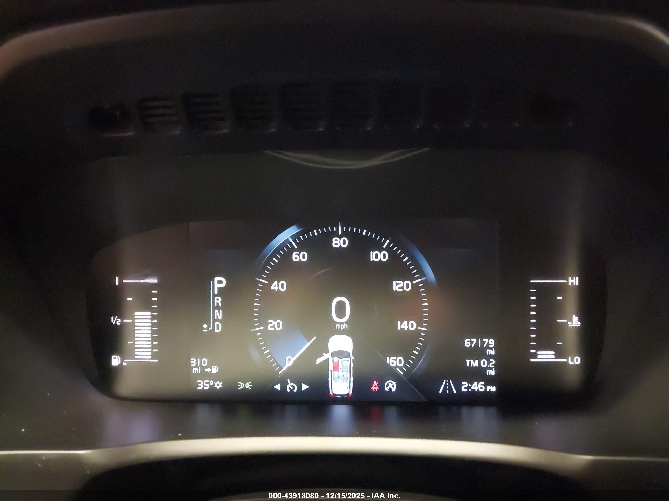 VOLVO XC90 image 7
