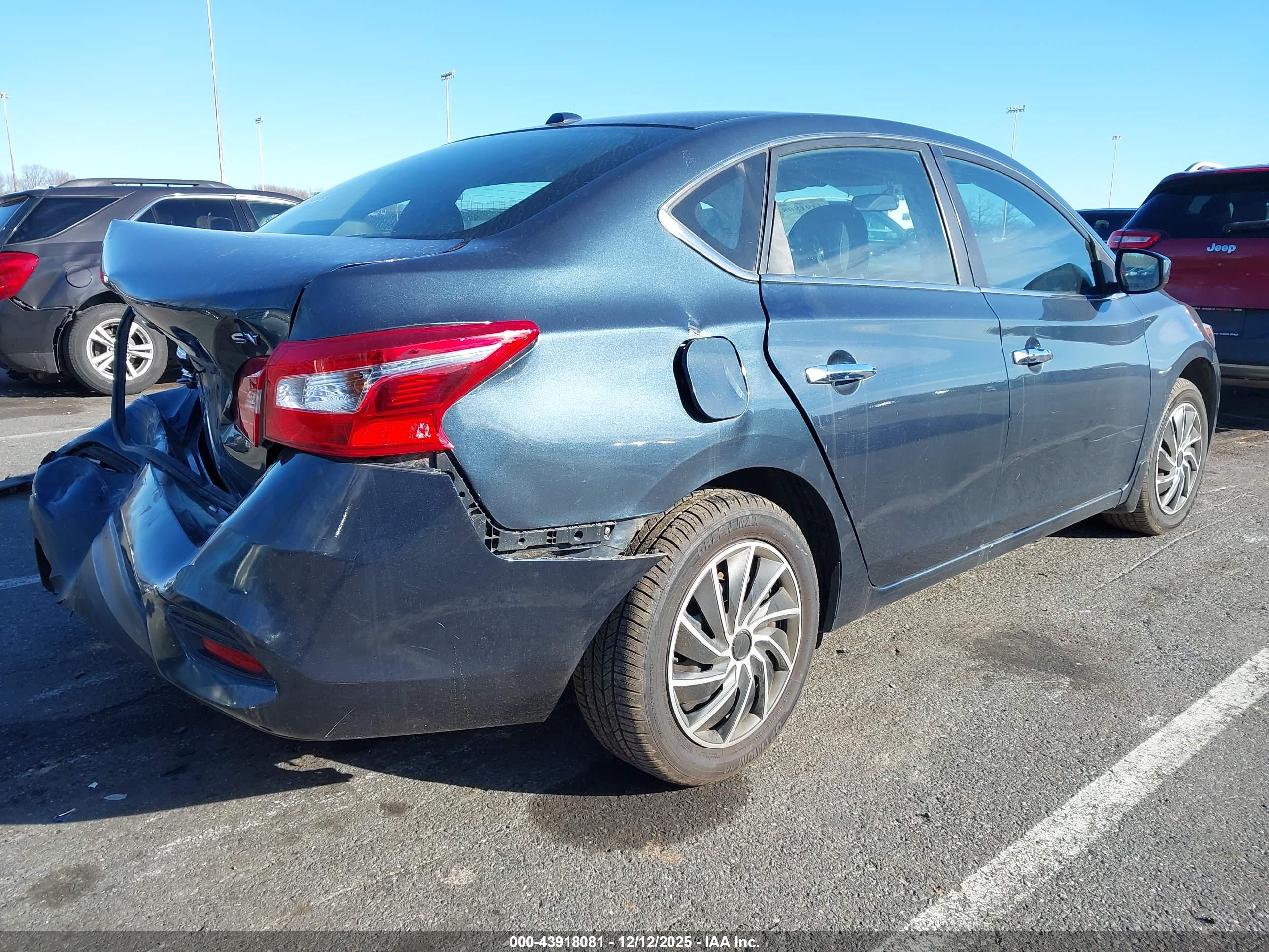 NISSAN SENTRA image 4