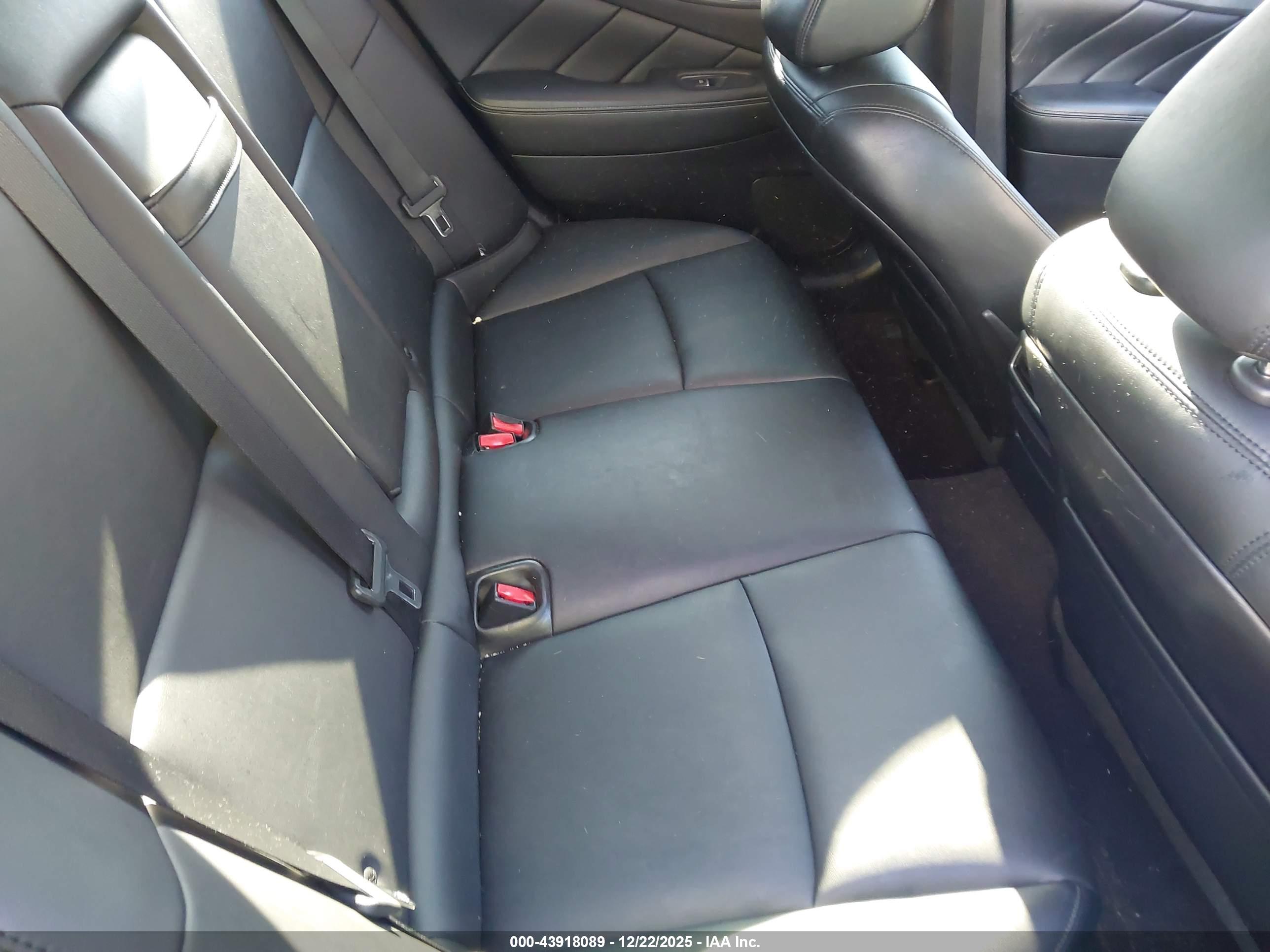 INFINITI Q50 image 8
