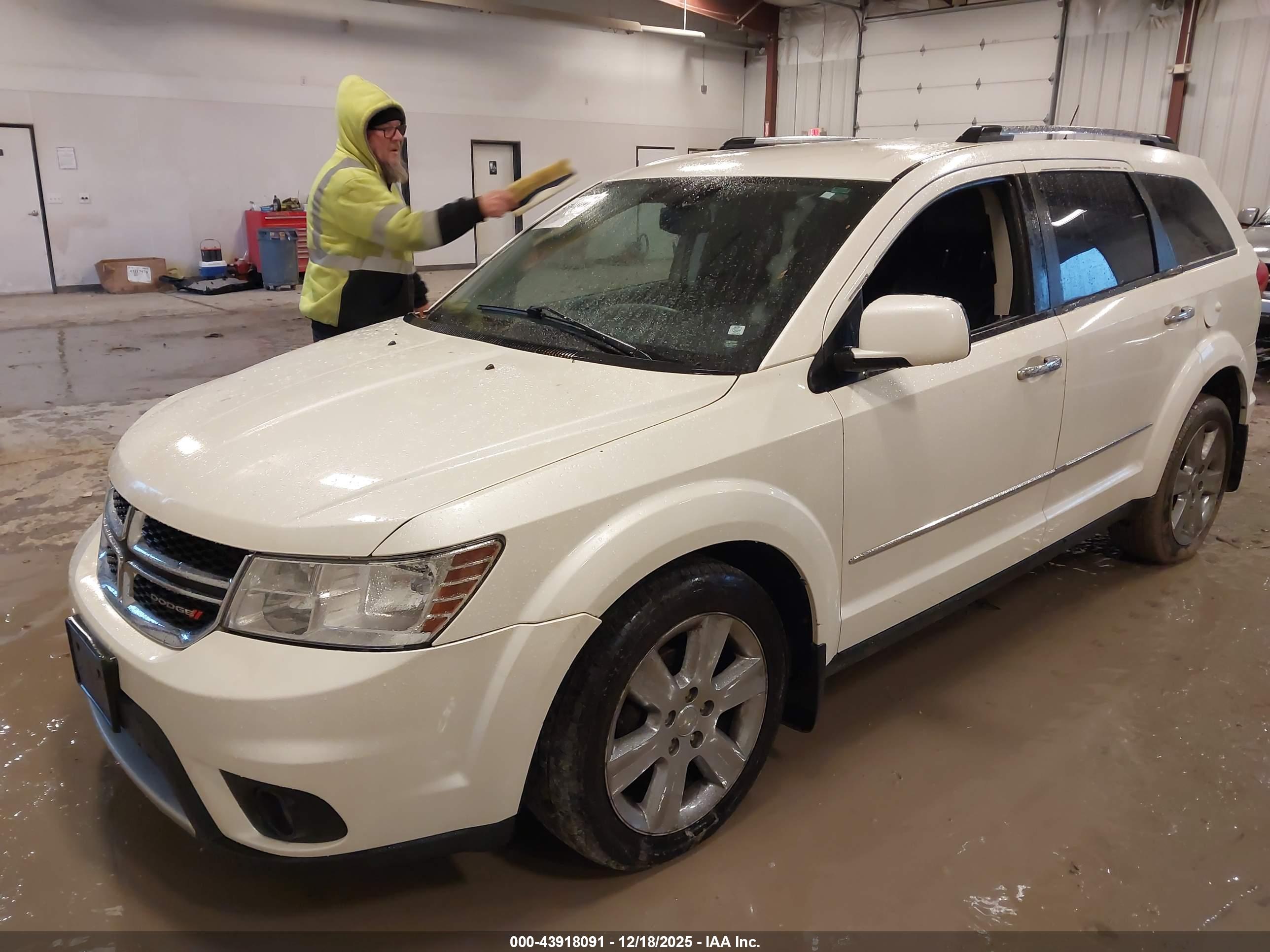 DODGE JOURNEY image 2
