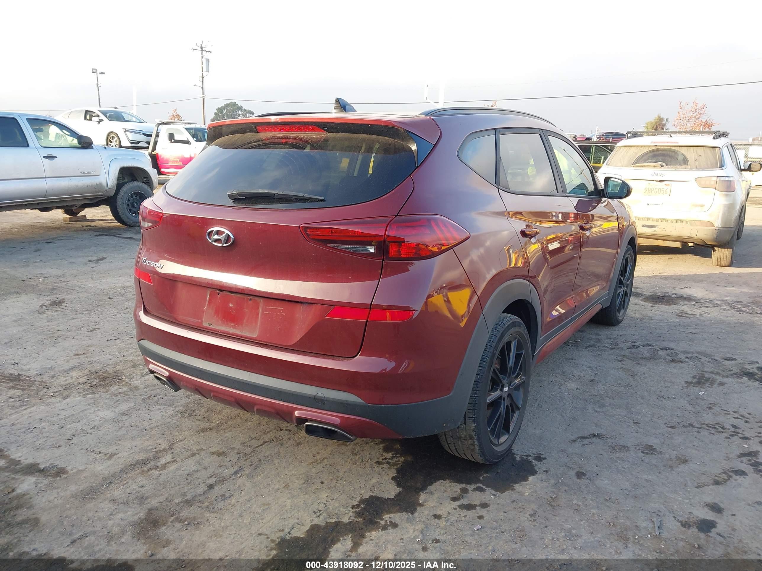 HYUNDAI TUCSON image 4