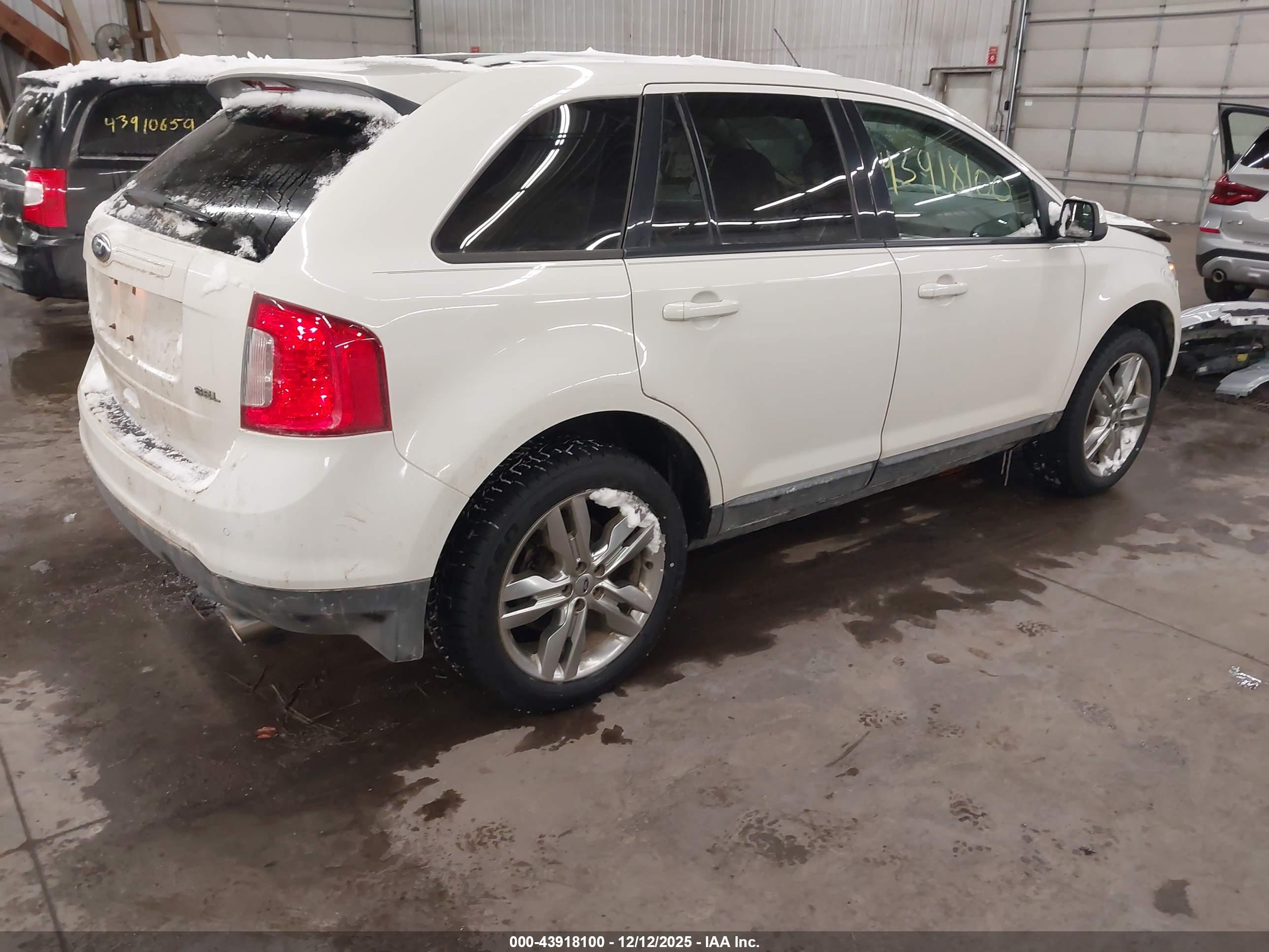 FORD EDGE image 4