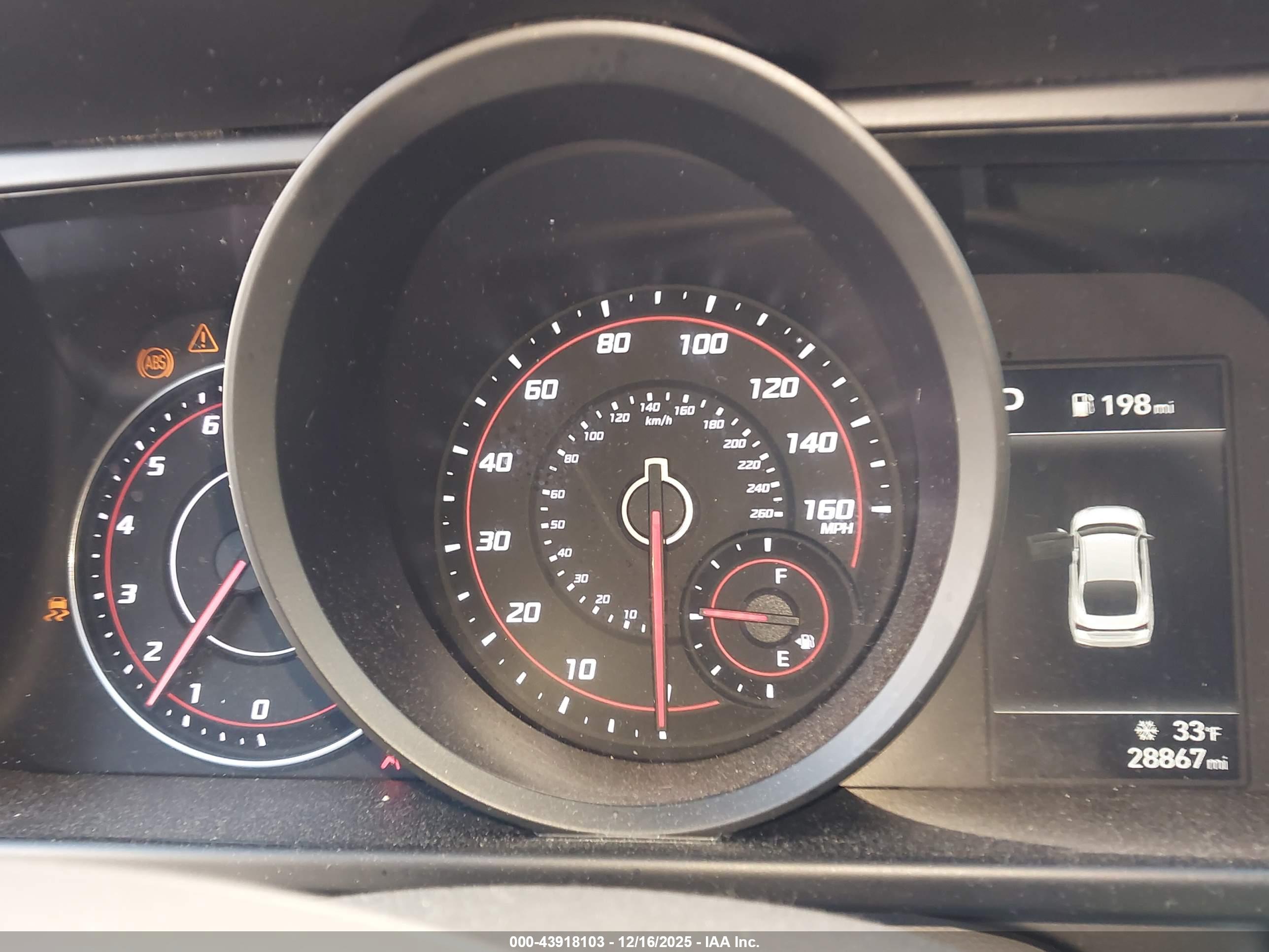 HYUNDAI ELANTRA image 7