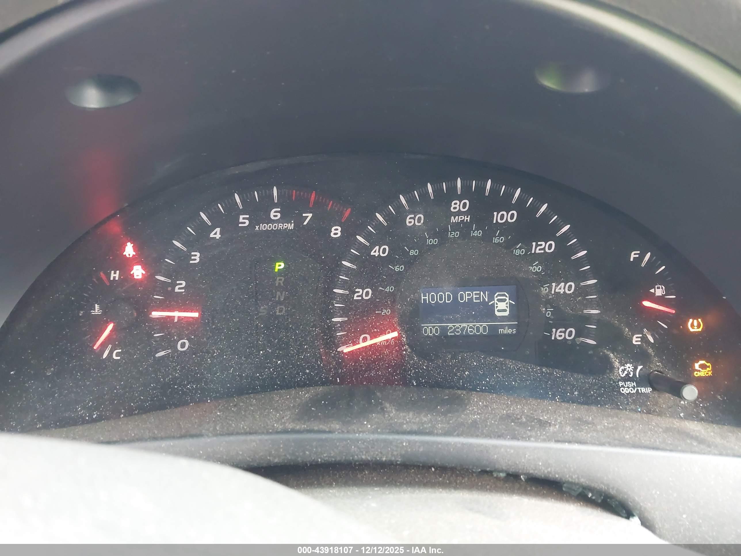 TOYOTA CAMRY image 7