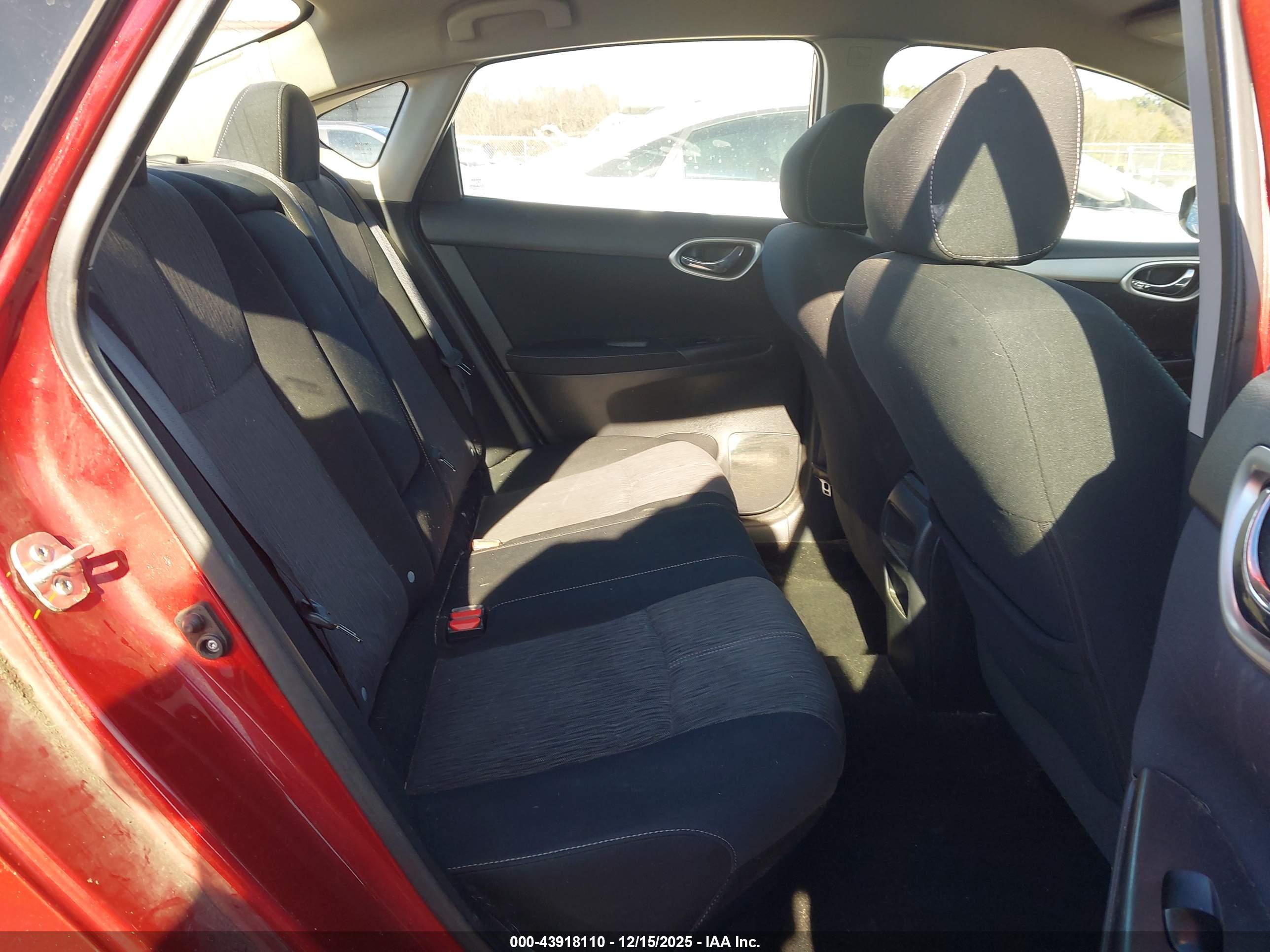 NISSAN SENTRA image 8