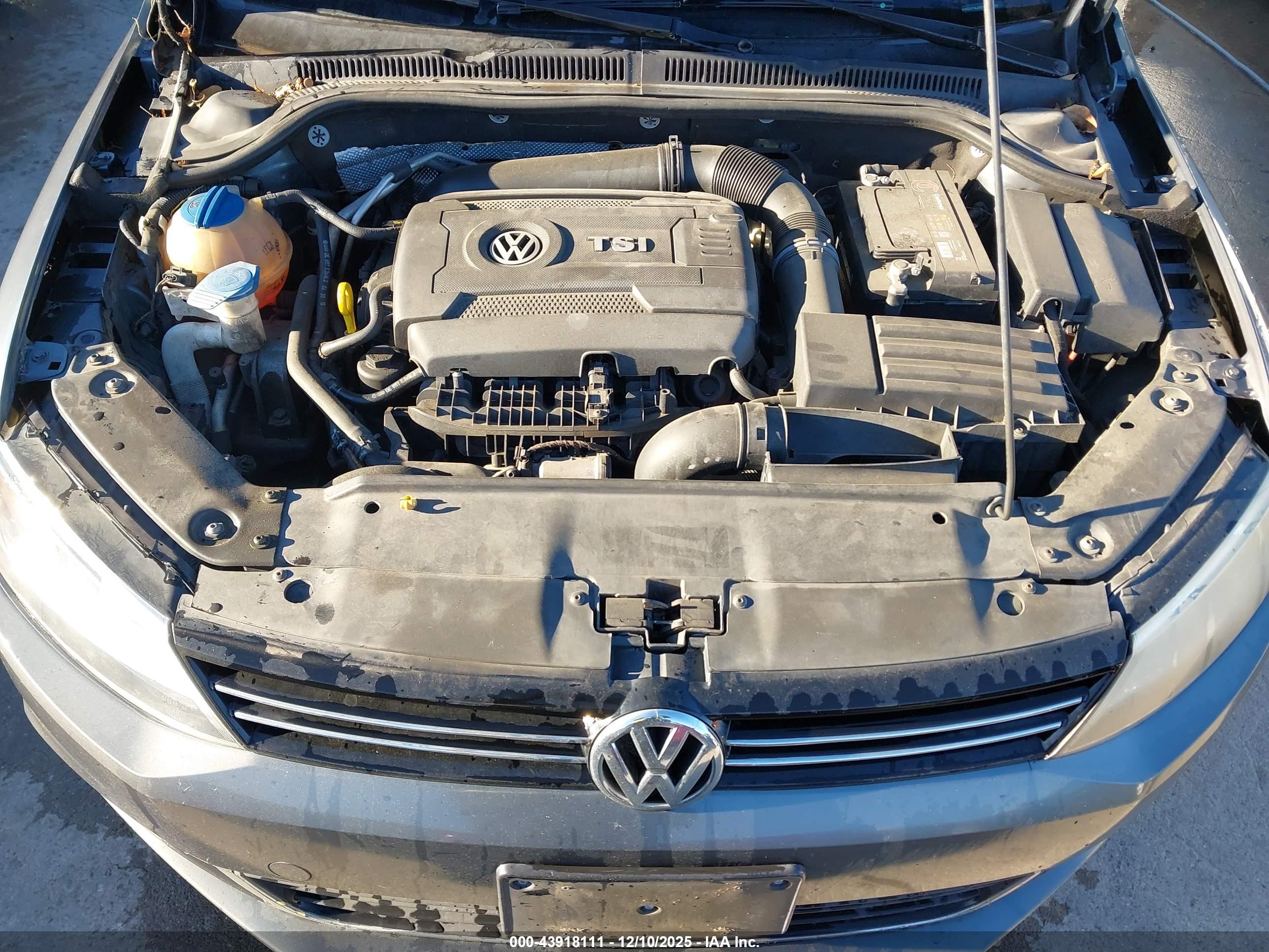 VOLKSWAGEN JETTA image 10