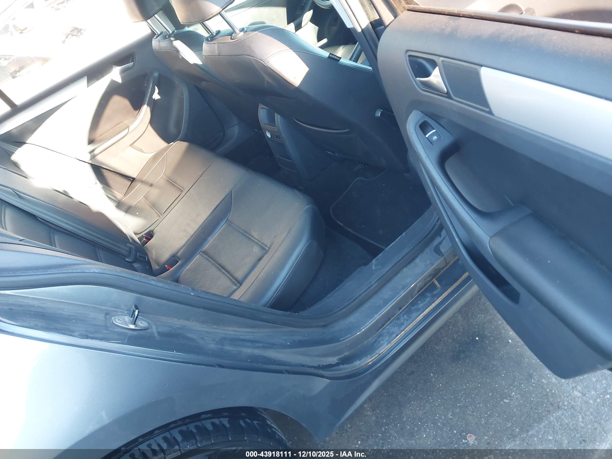 VOLKSWAGEN JETTA image 8