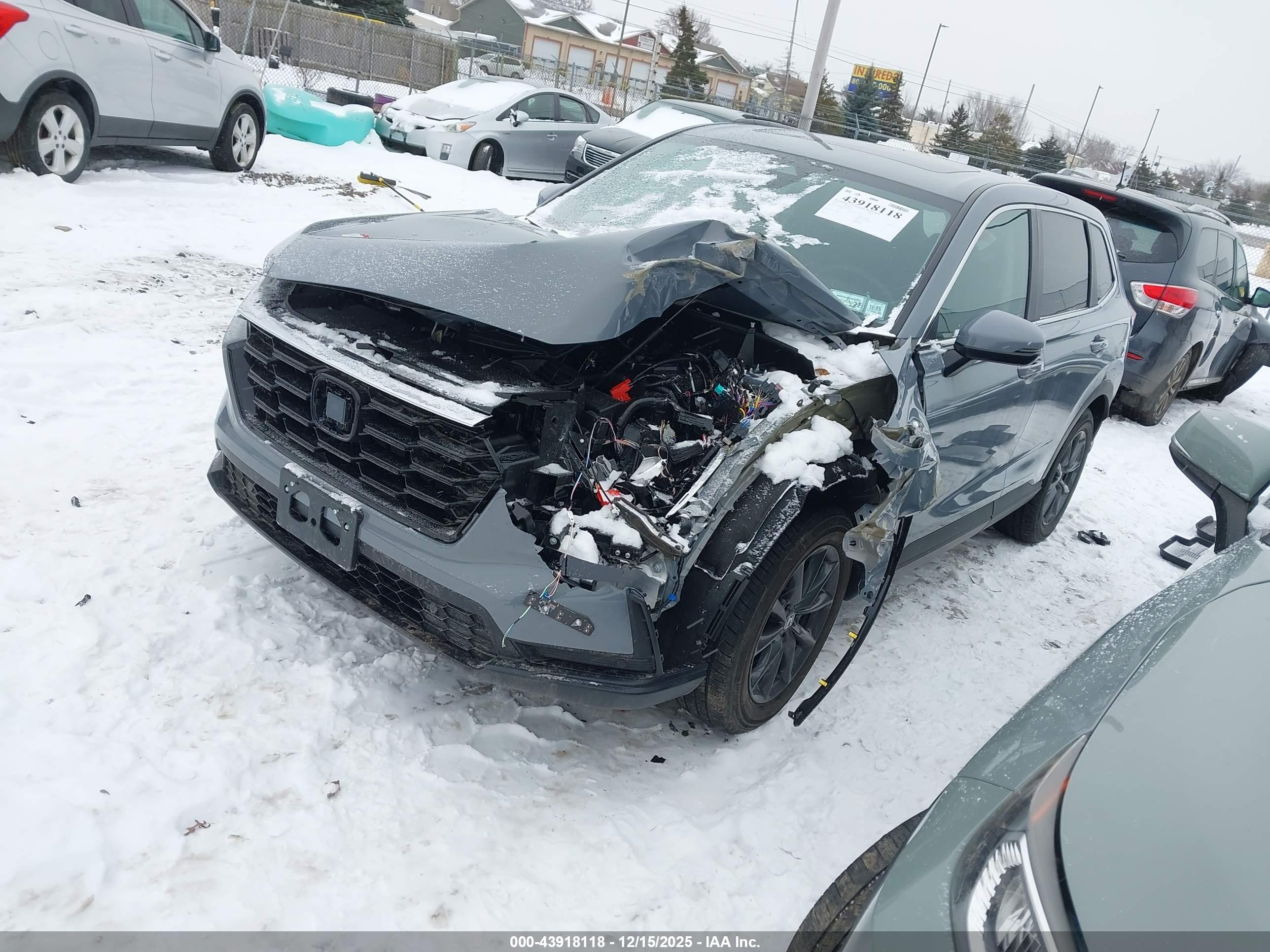 HONDA CR-V image 2