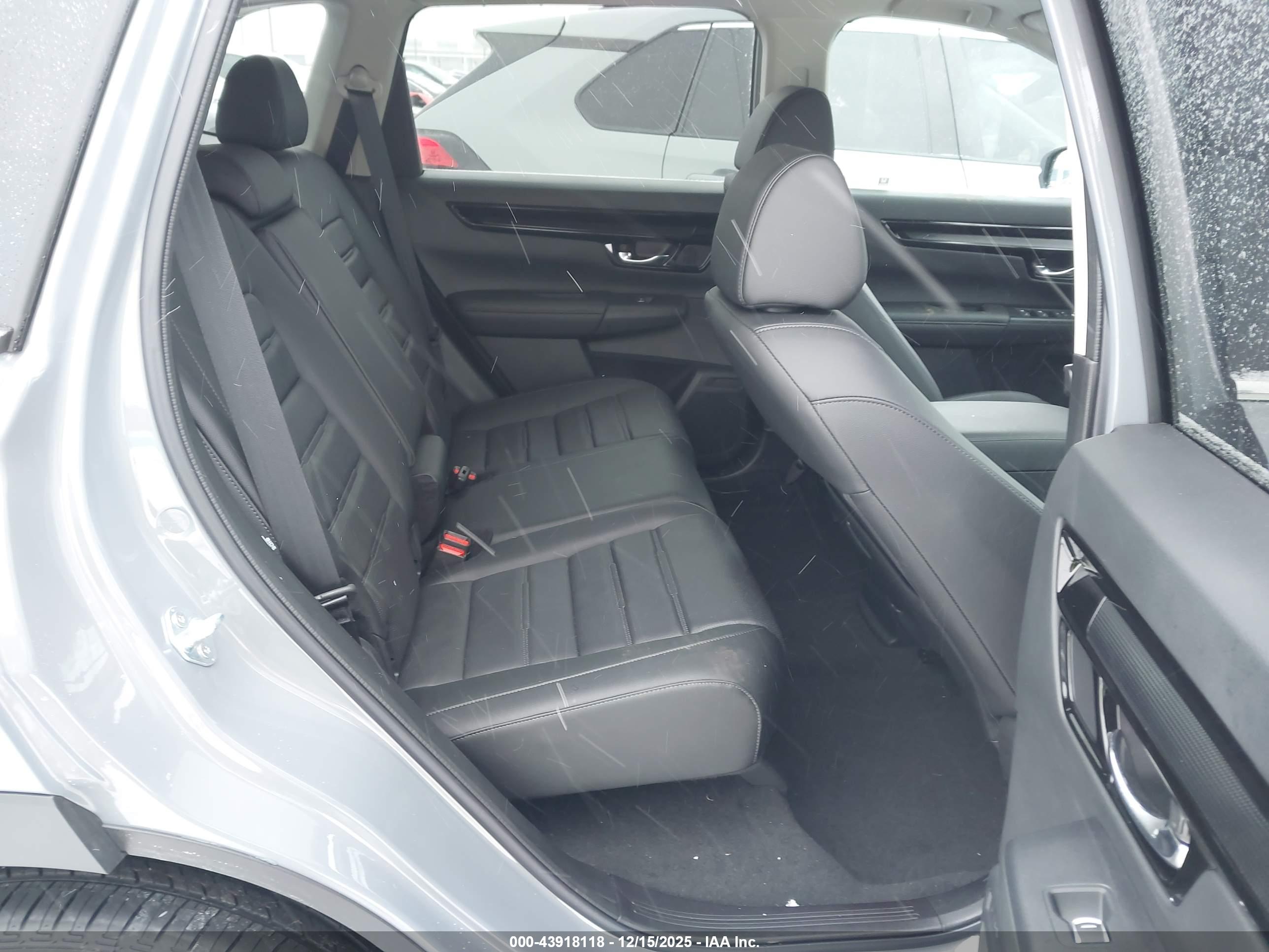 HONDA CR-V image 8