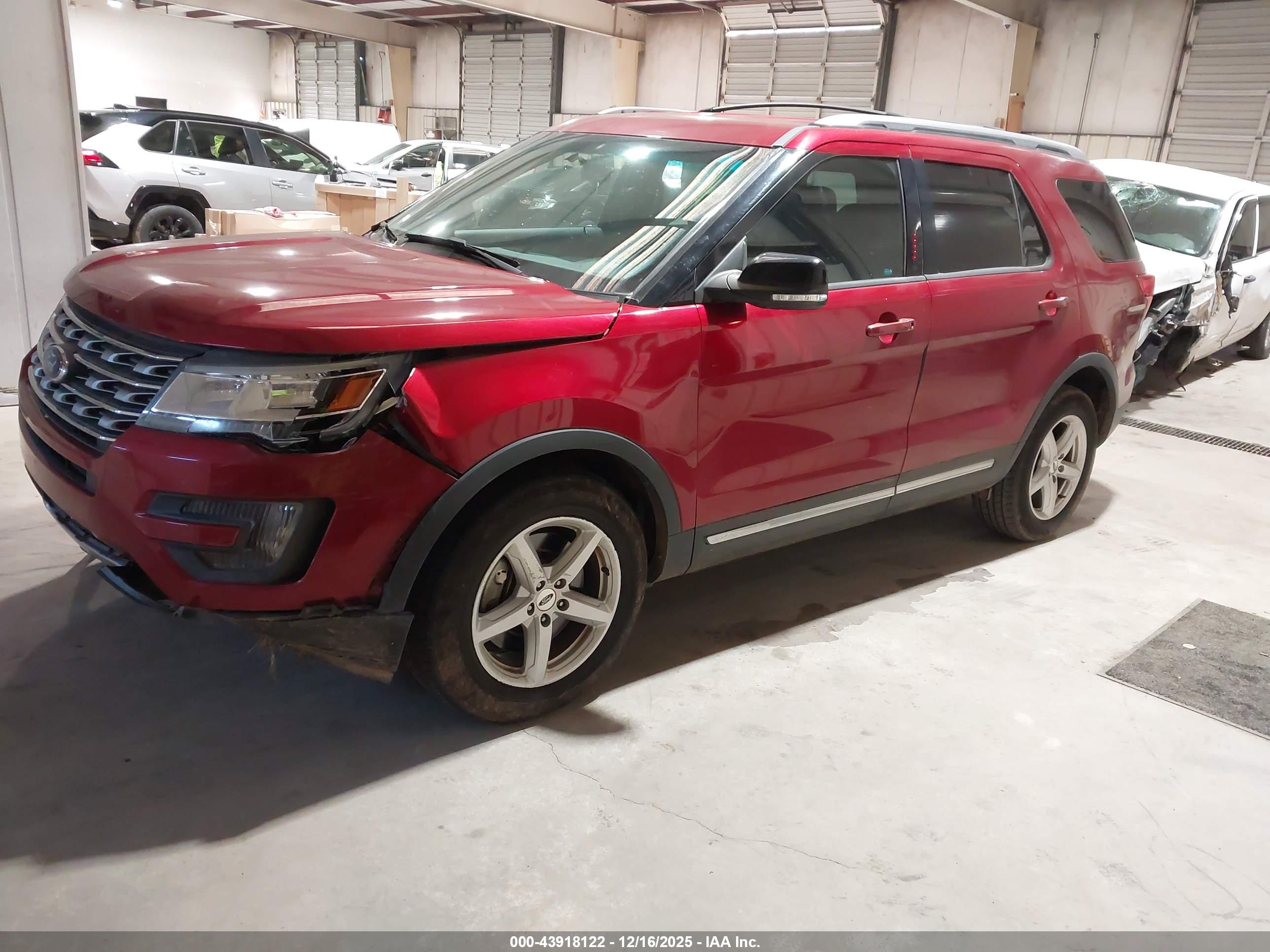 FORD EXPLORER image 2
