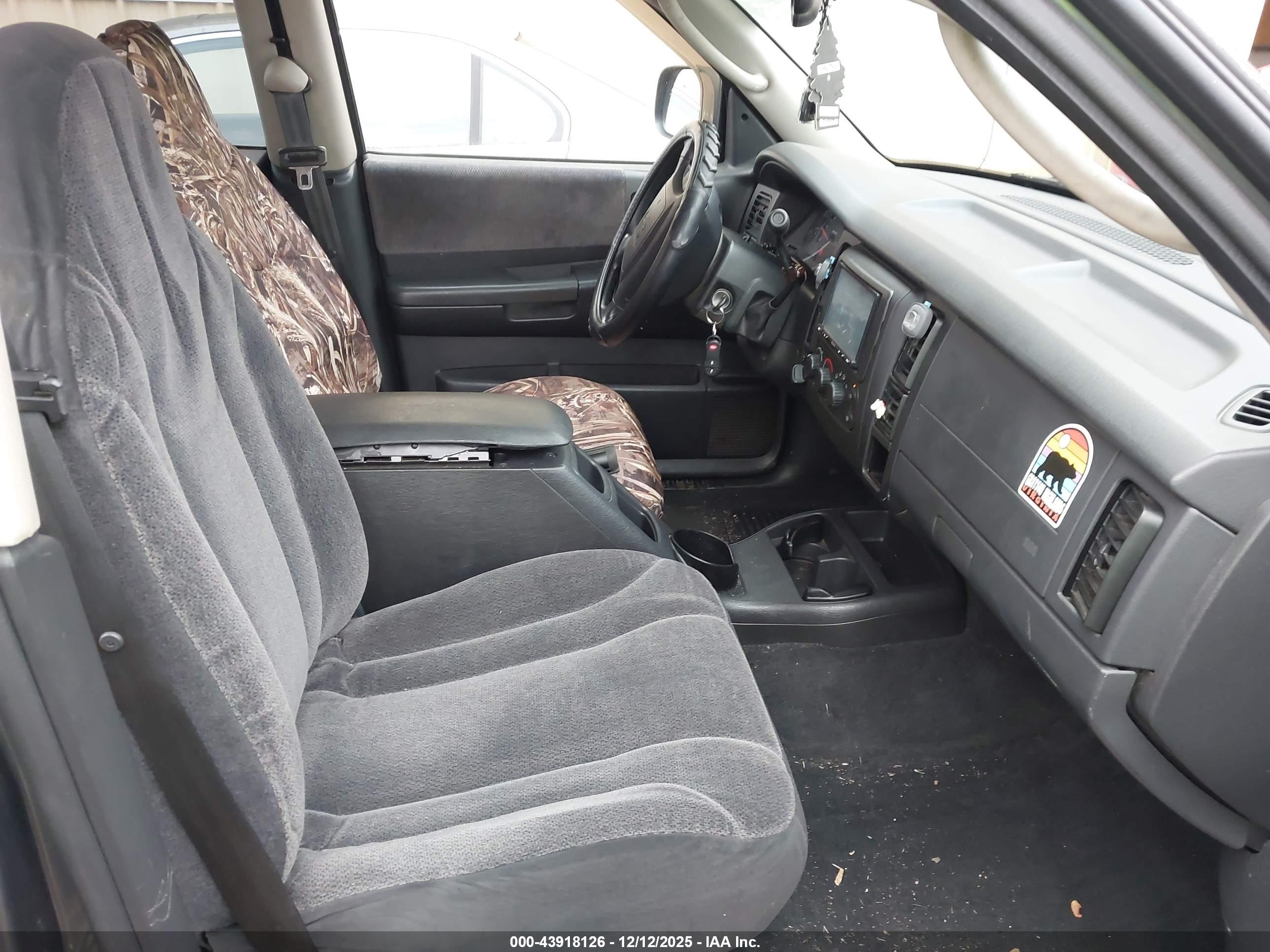 DODGE DAKOTA image 5