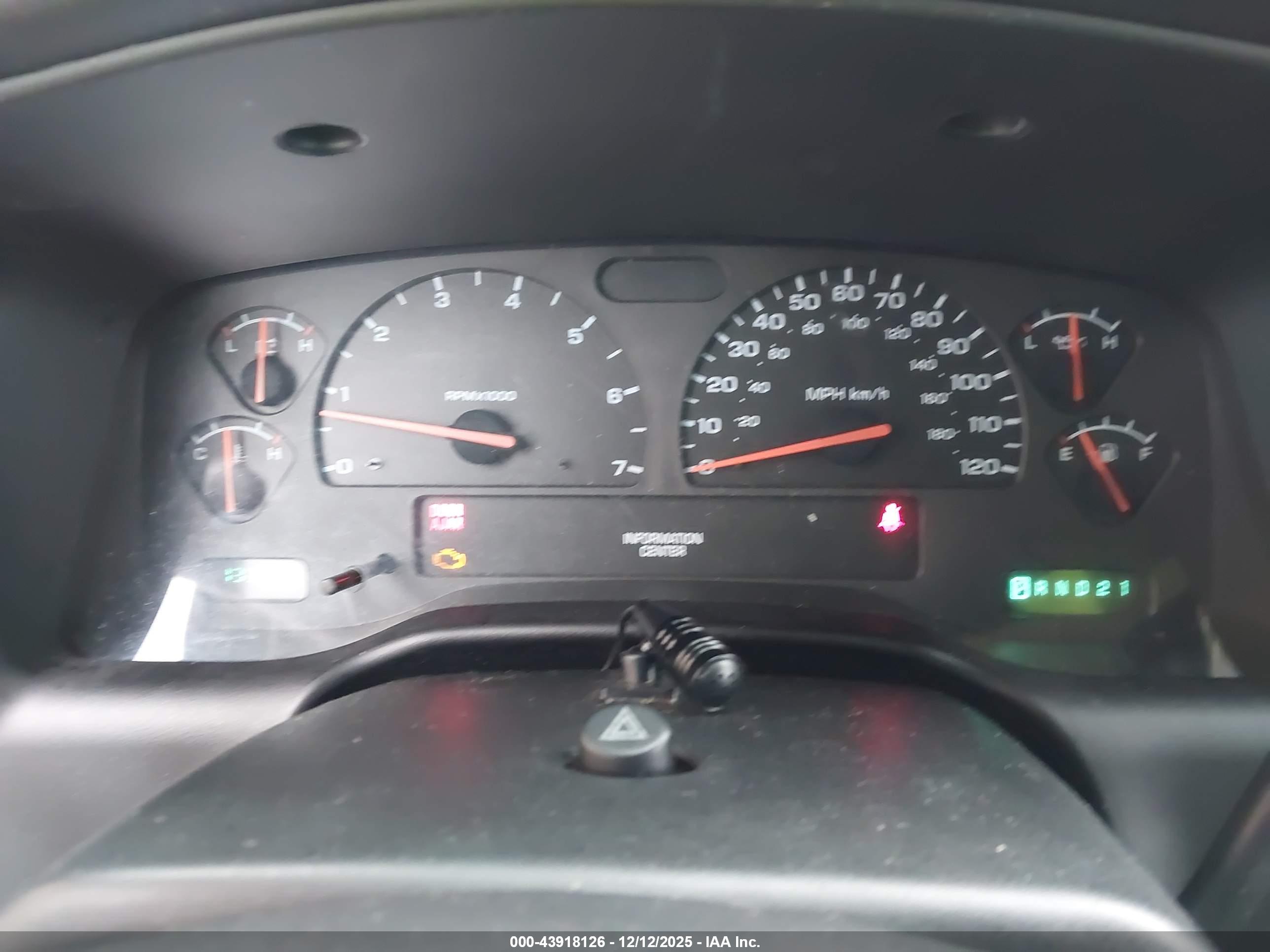 DODGE DAKOTA image 7