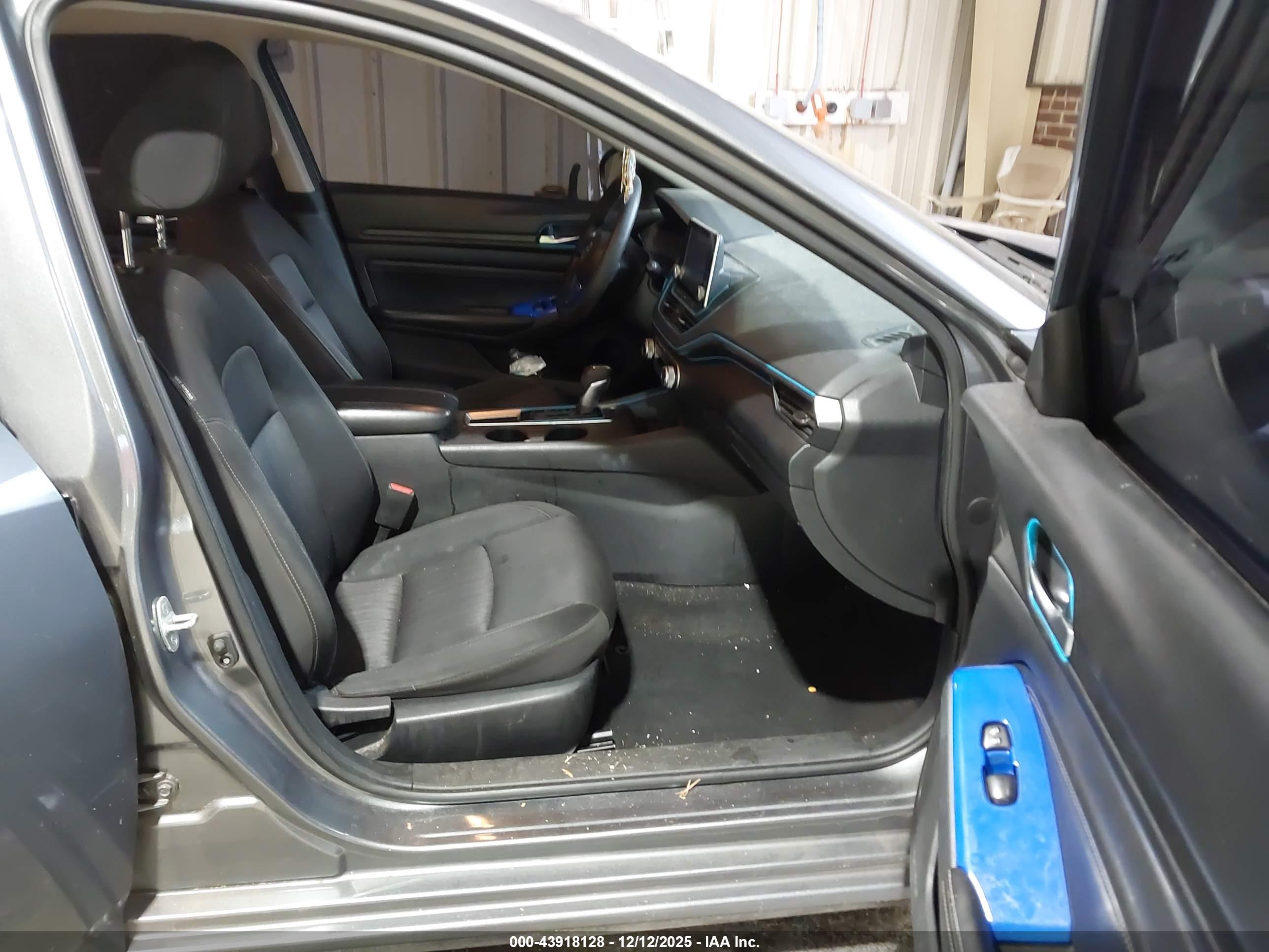 NISSAN ALTIMA image 5