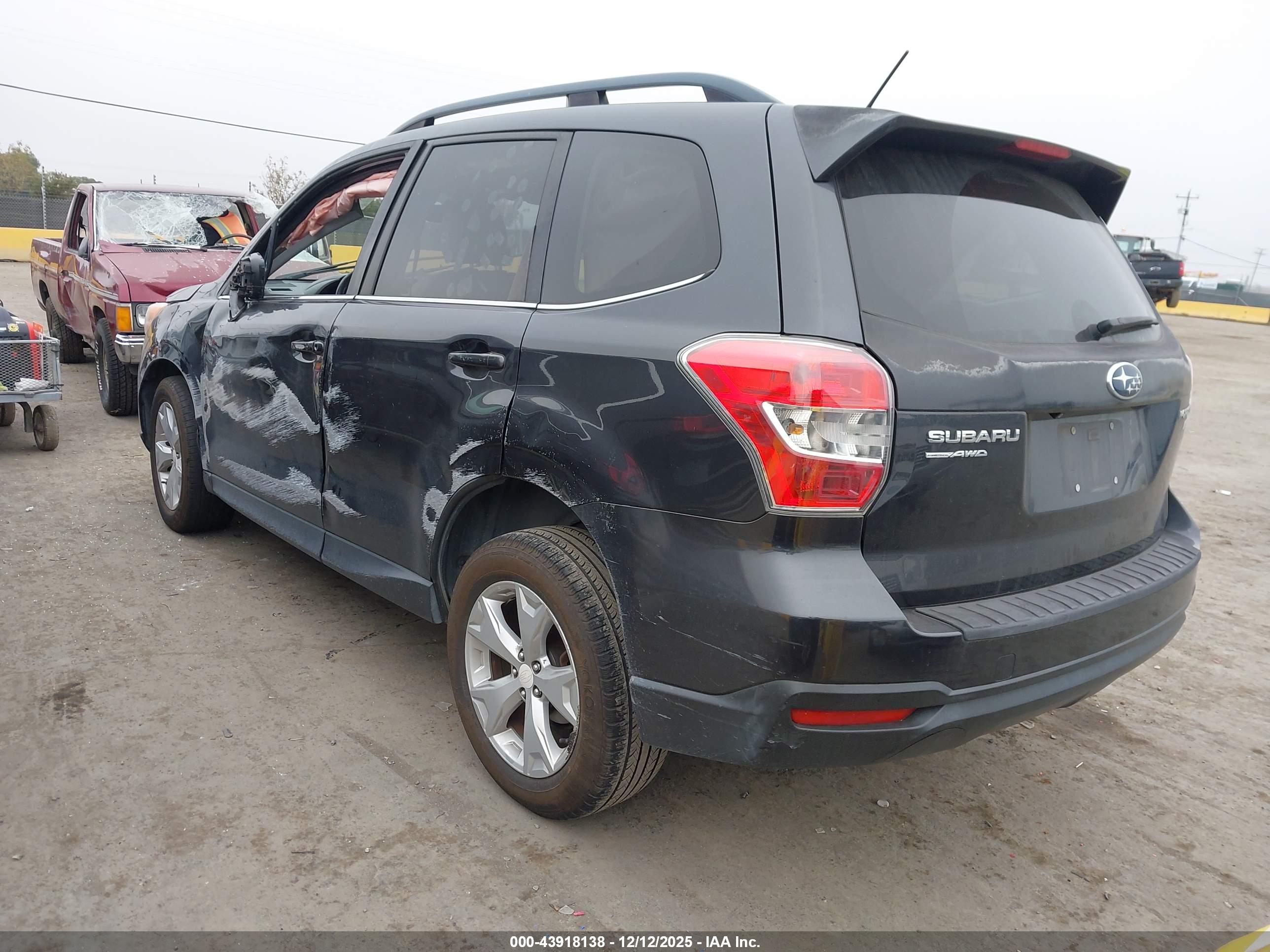 SUBARU FORESTER image 3