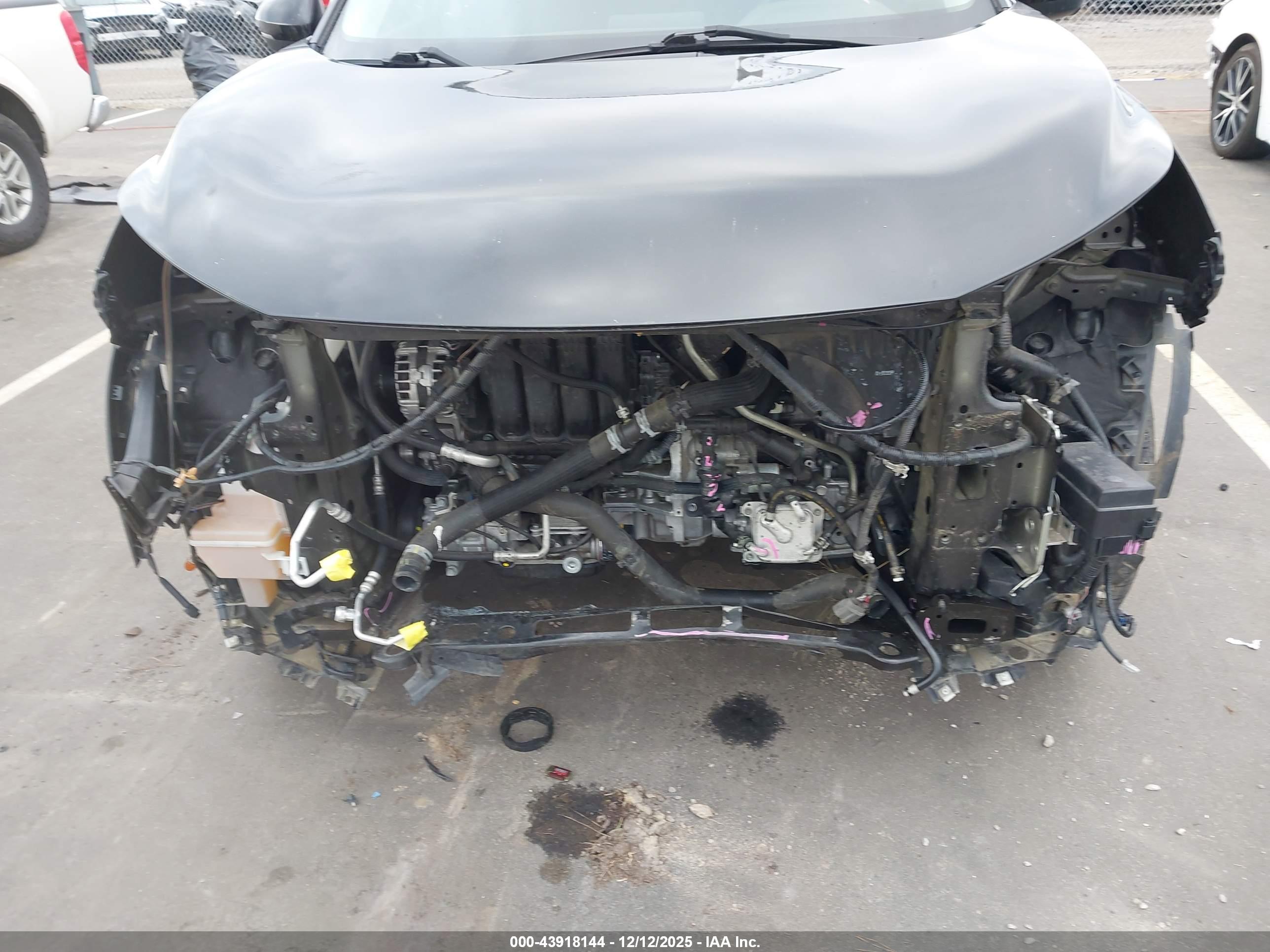 NISSAN ROGUE image 6