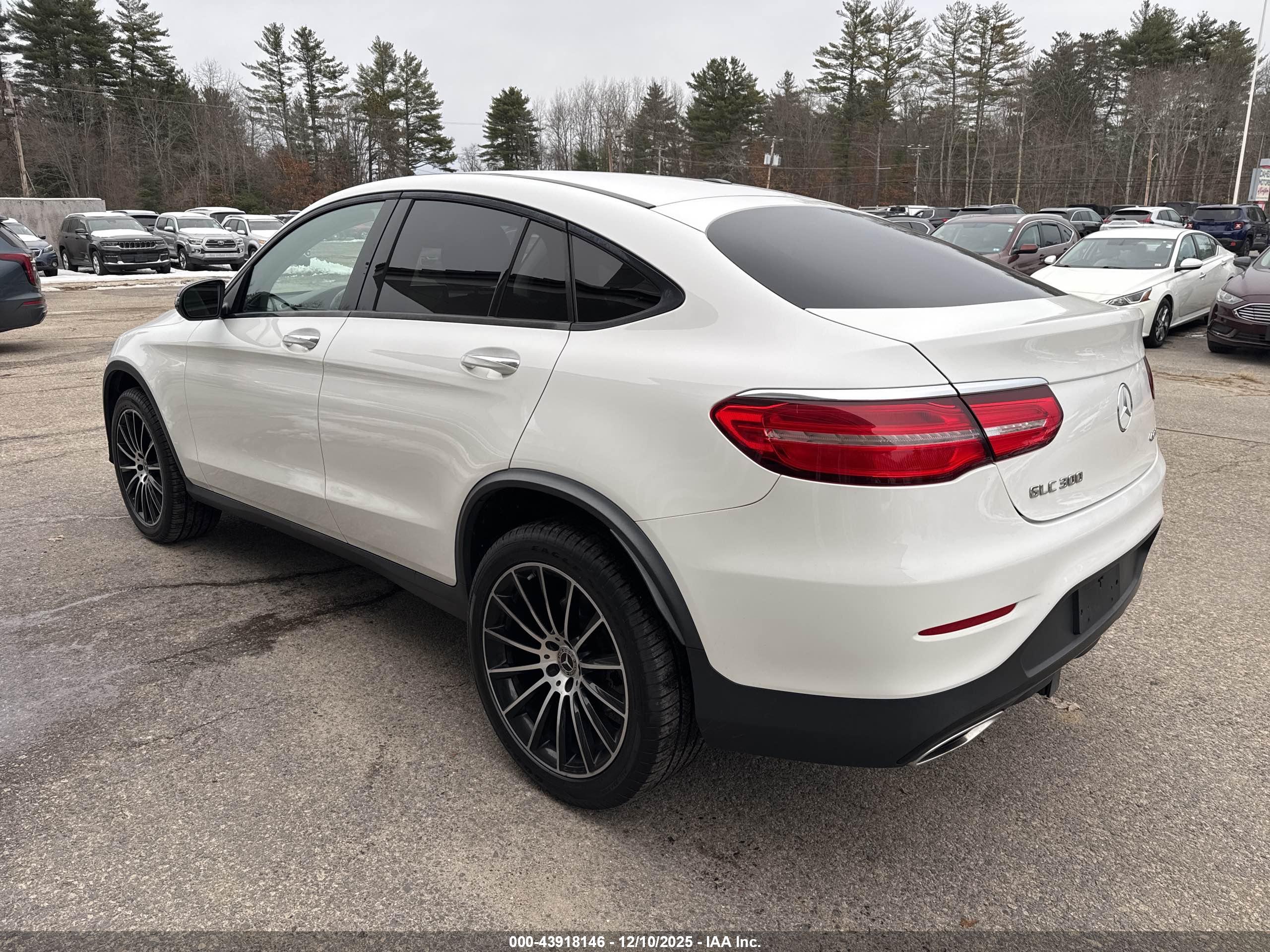 MERCEDES-BENZ GLC image 3