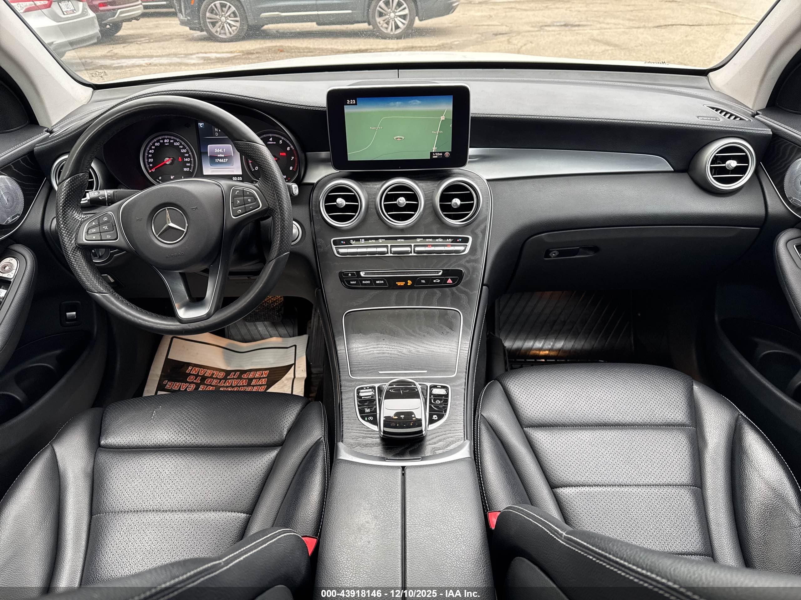 MERCEDES-BENZ GLC image 6