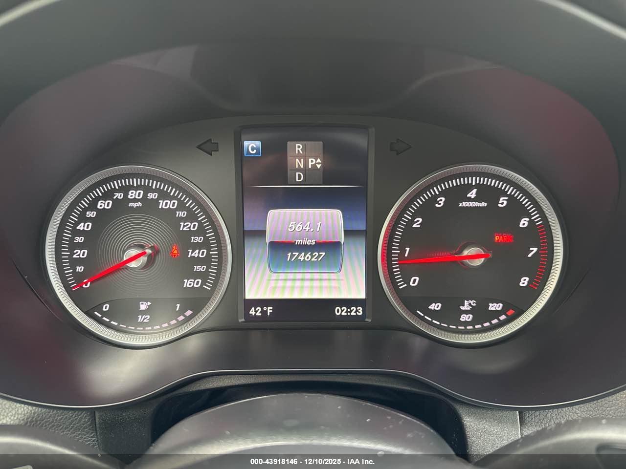 MERCEDES-BENZ GLC image 7