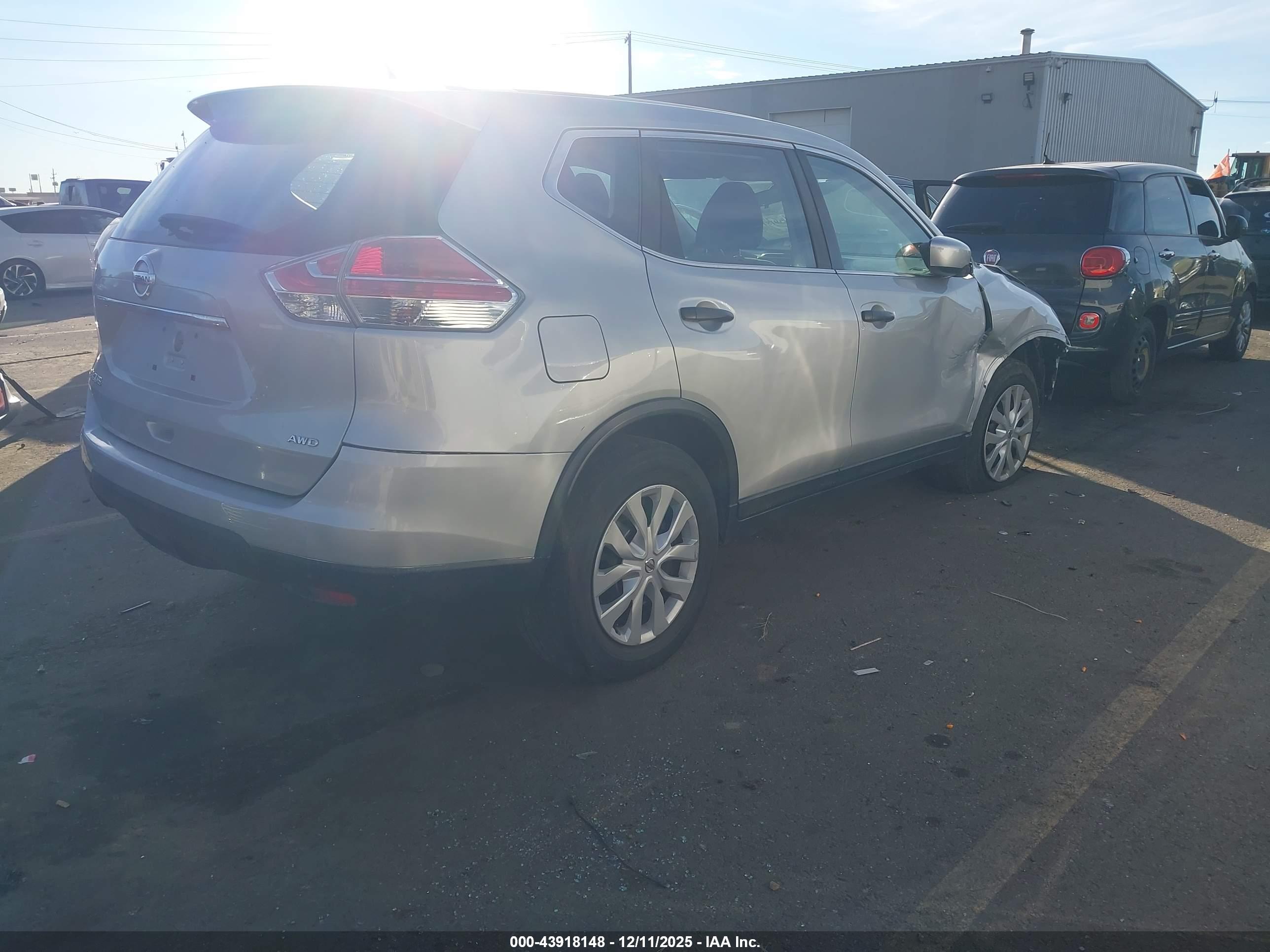 NISSAN ROGUE image 4