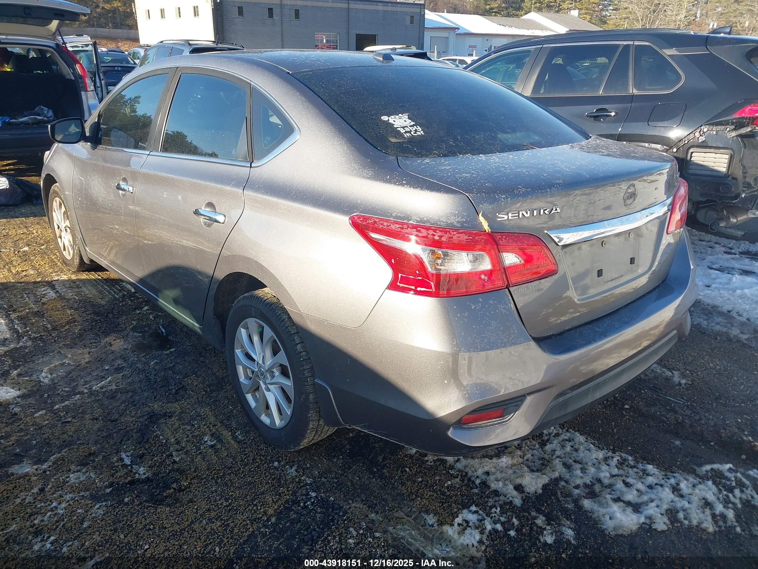 NISSAN SENTRA image 3