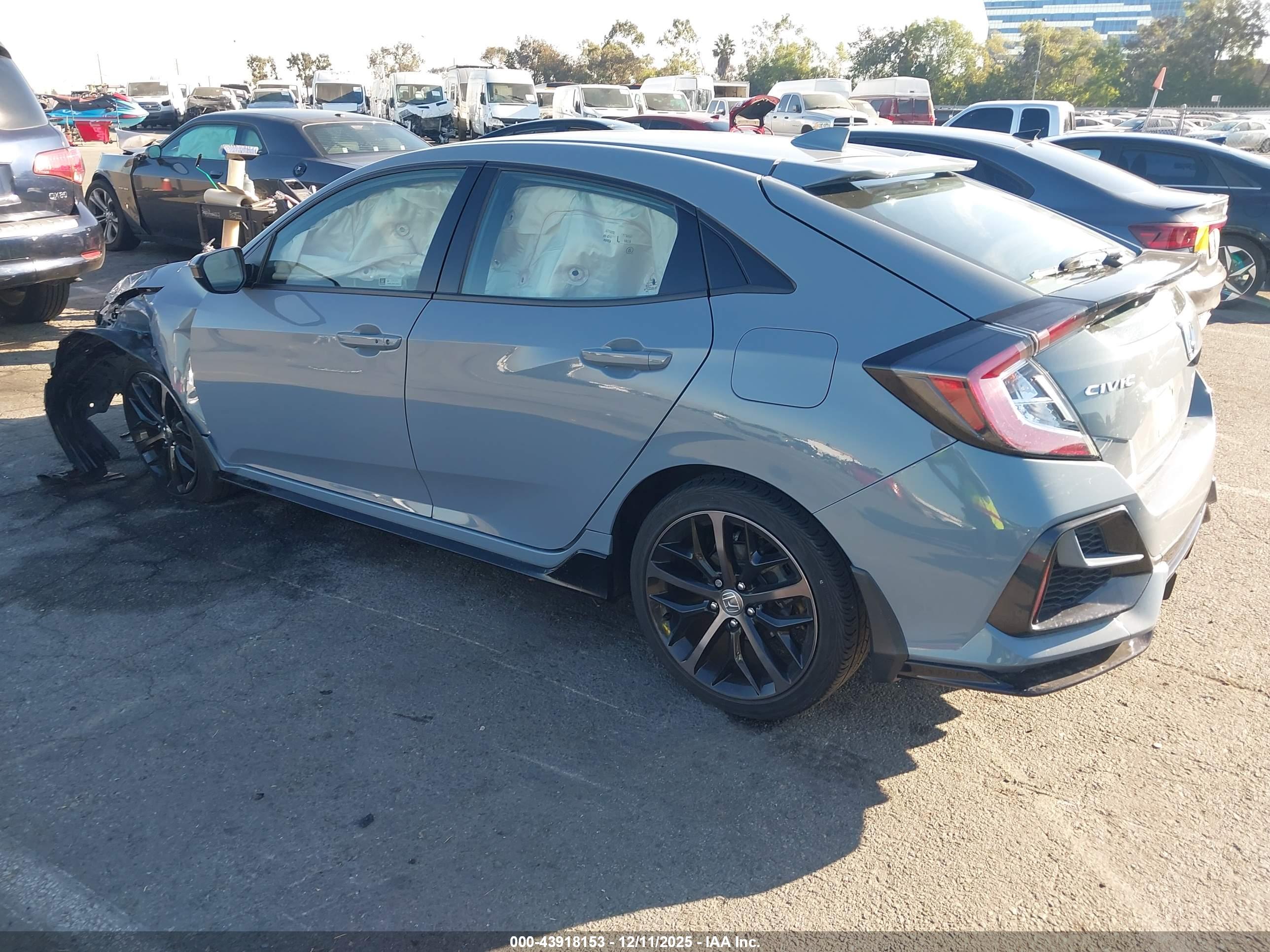 HONDA CIVIC image 3