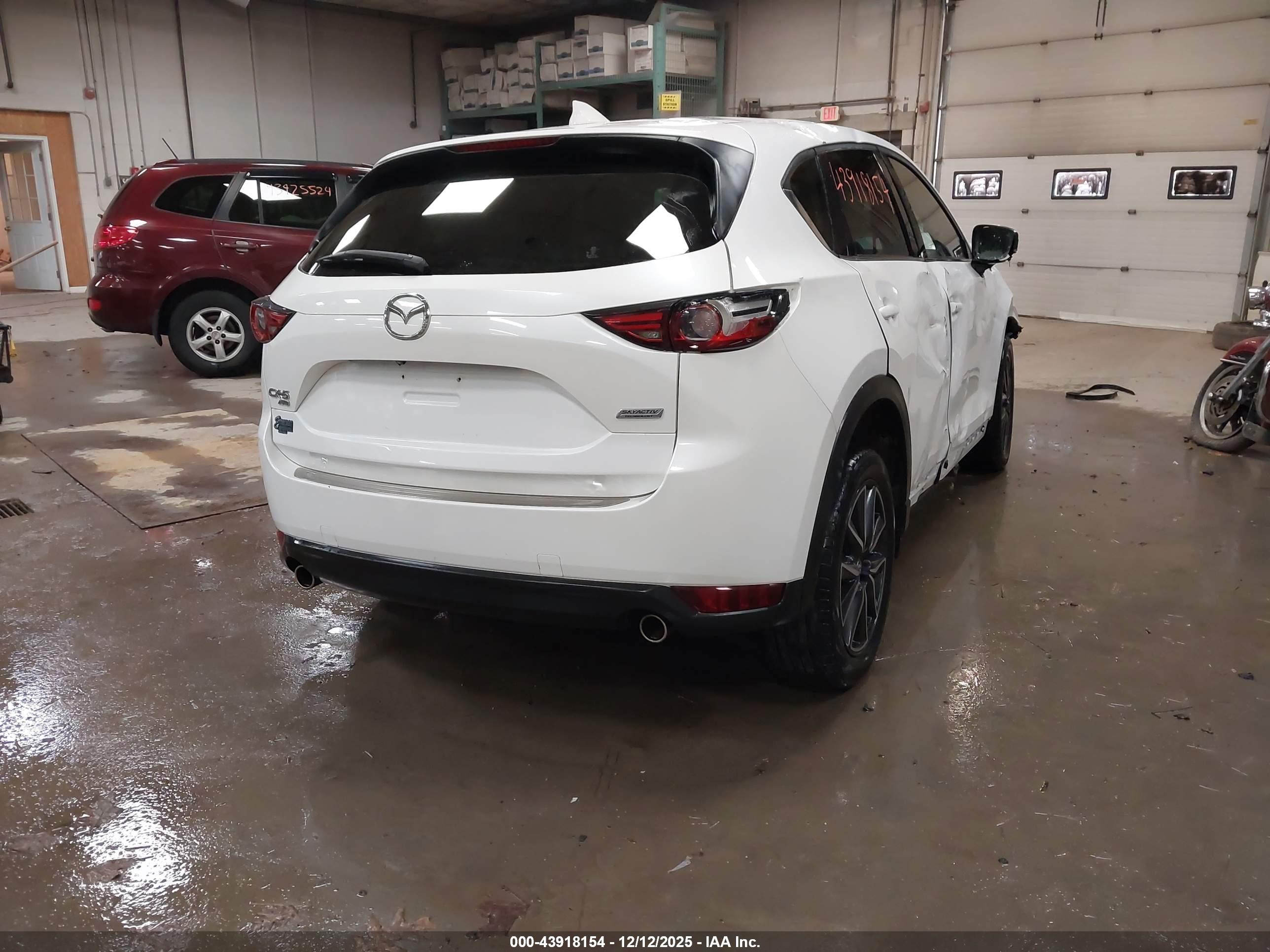 MAZDA CX-5 image 4