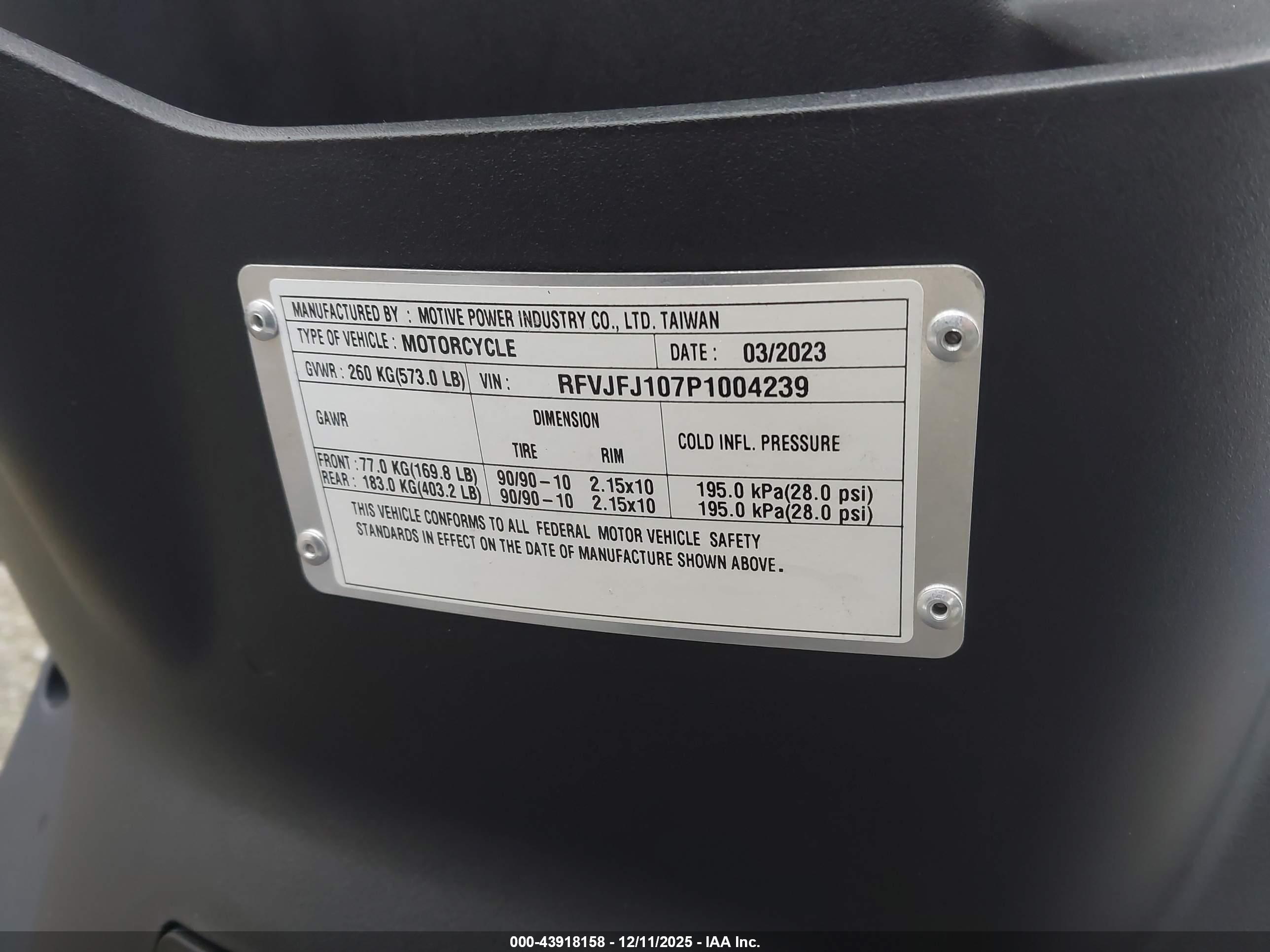 GENUINE SCOOTER image 10