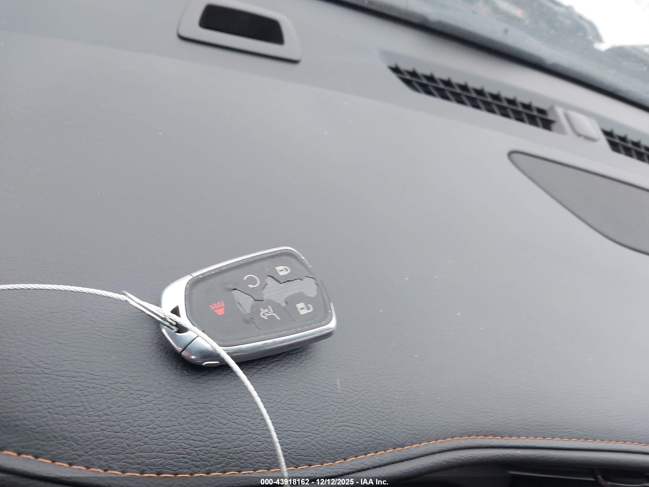 CADILLAC XT4 image 11