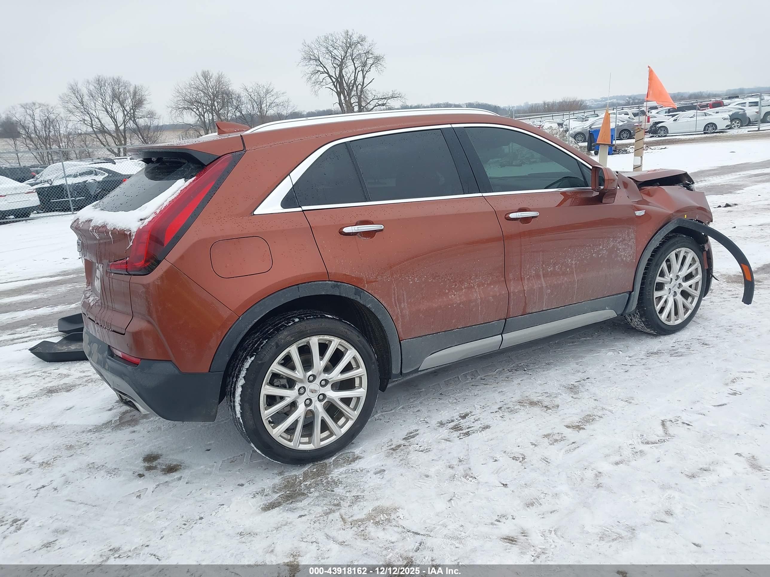 CADILLAC XT4 image 4