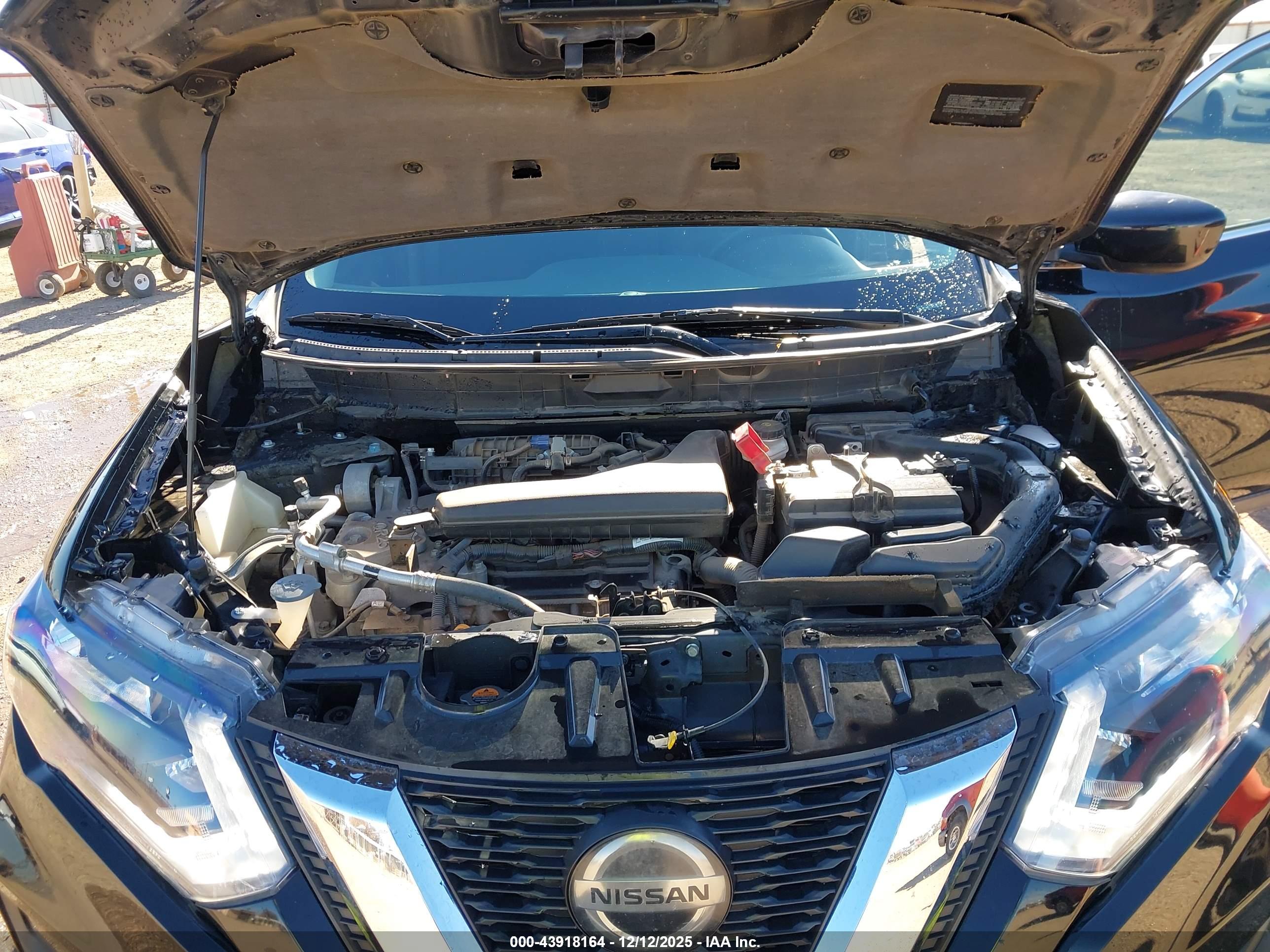 NISSAN ROGUE image 10