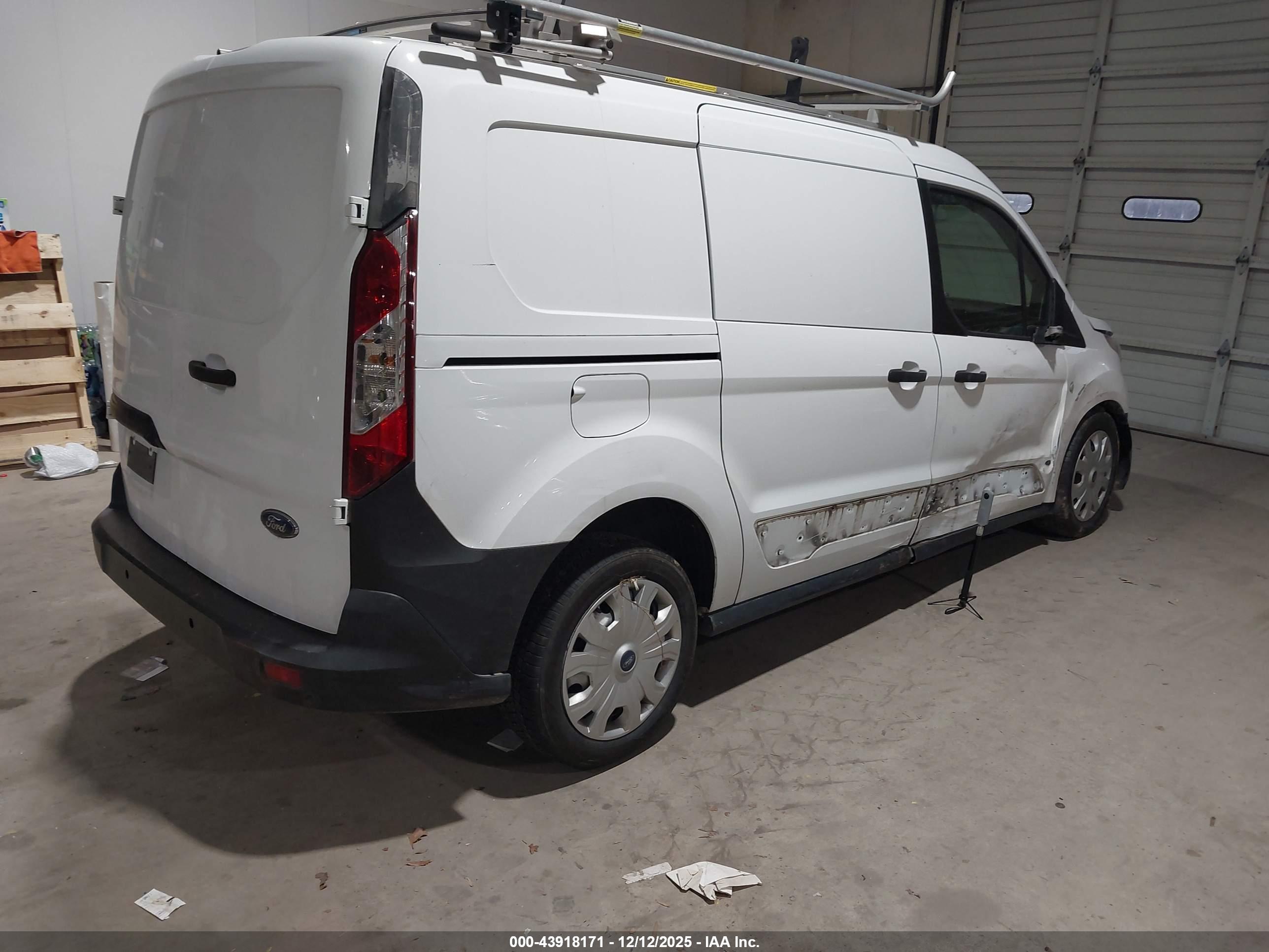 FORD TRANSIT image 4