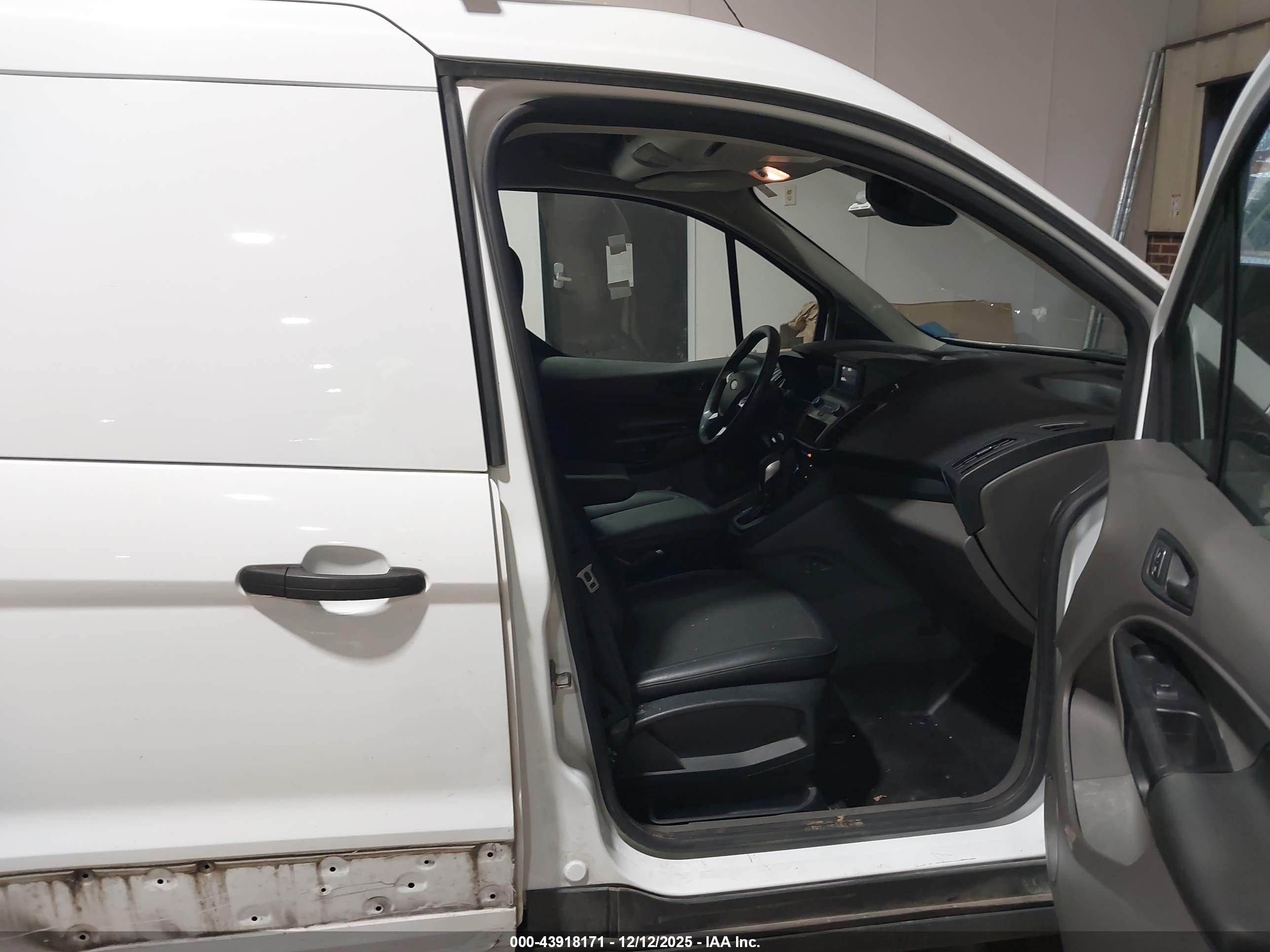 FORD TRANSIT image 5