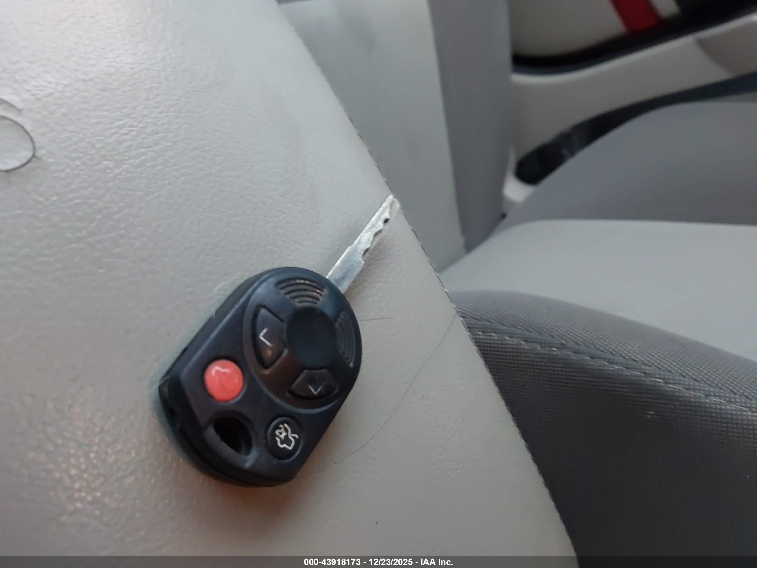 FORD FOCUS image 11