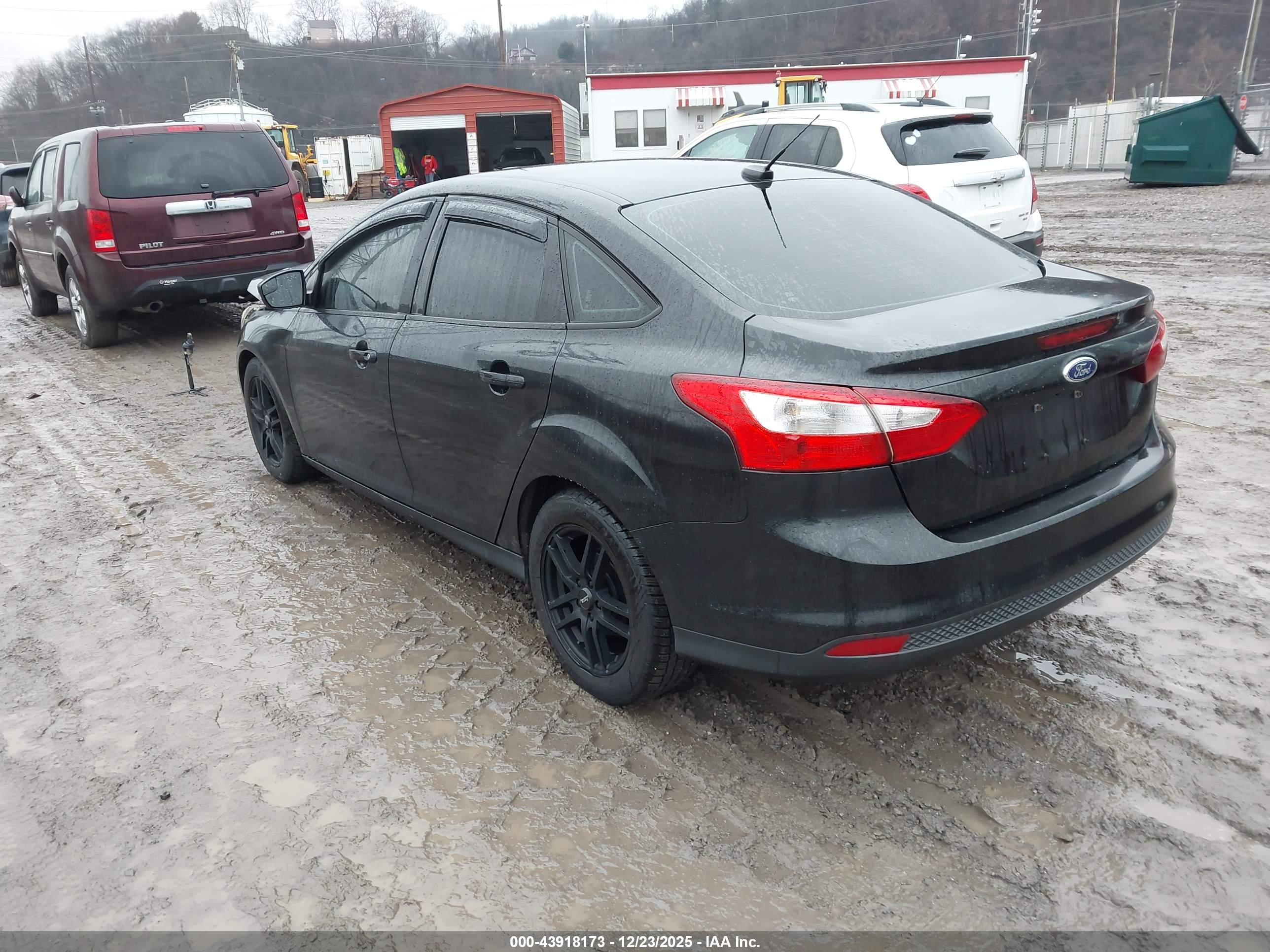 FORD FOCUS image 3