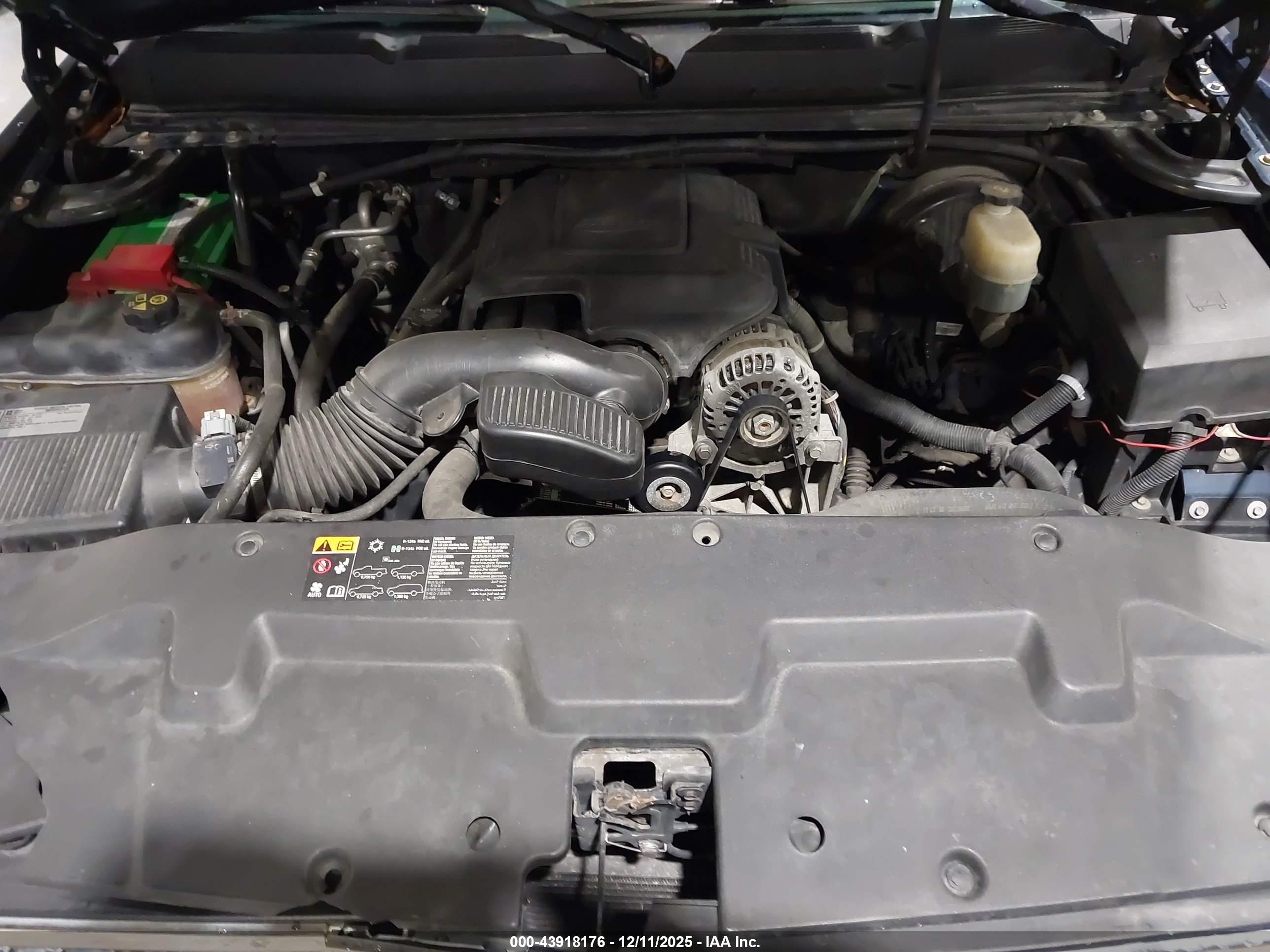 CHEVROLET SILVERADO image 10