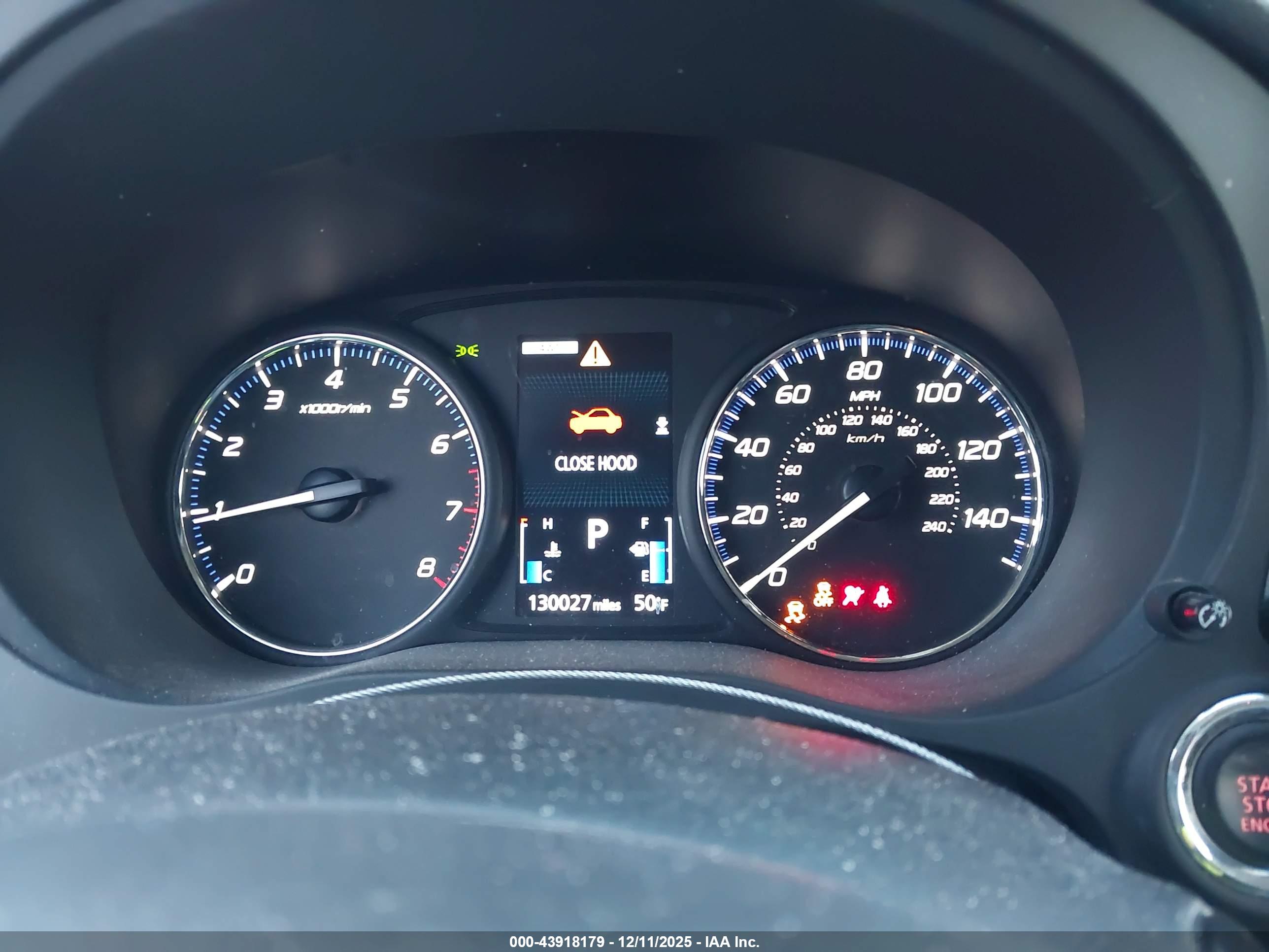 MITSUBISHI OUTLANDER image 7