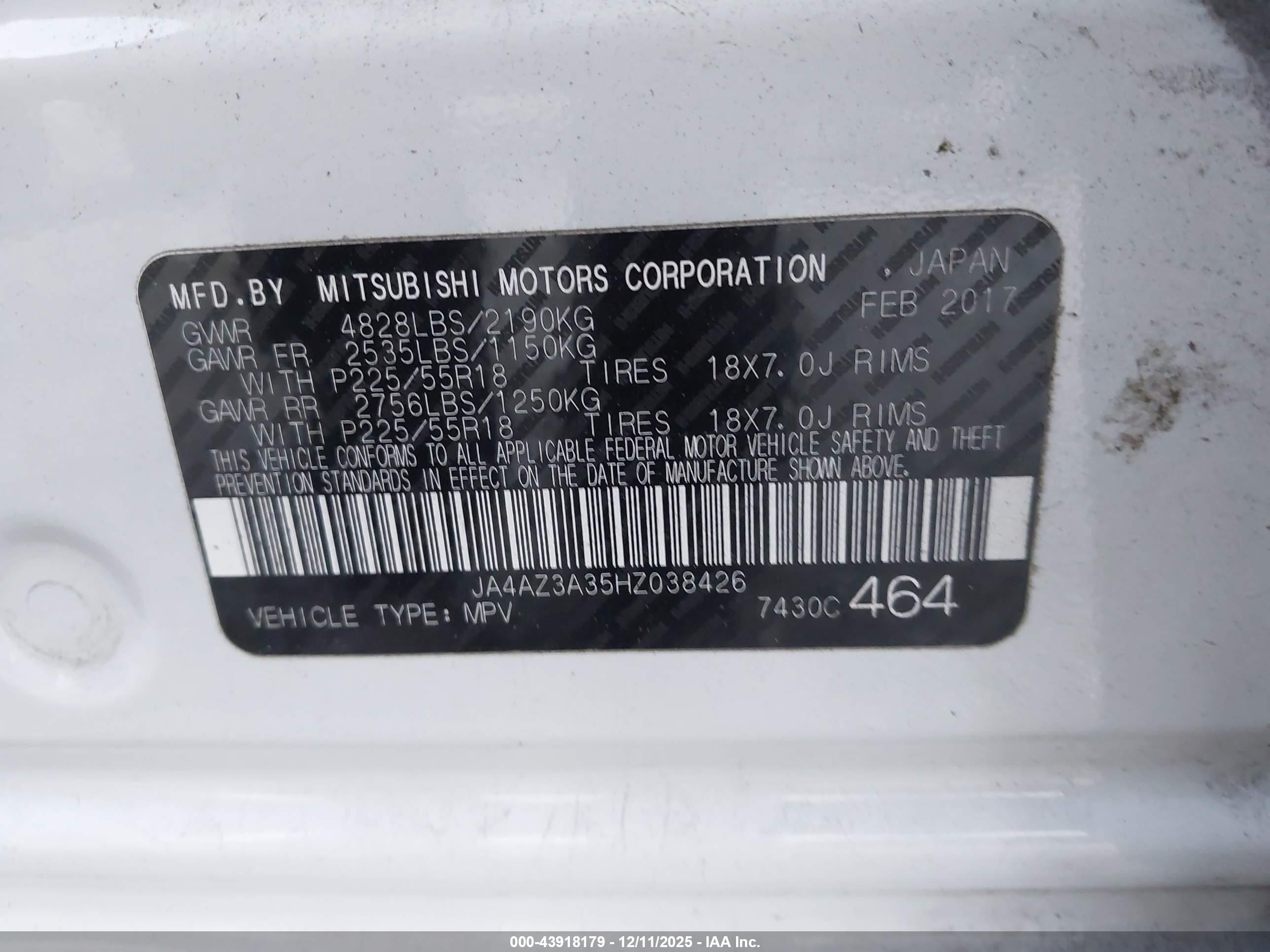 MITSUBISHI OUTLANDER image 9