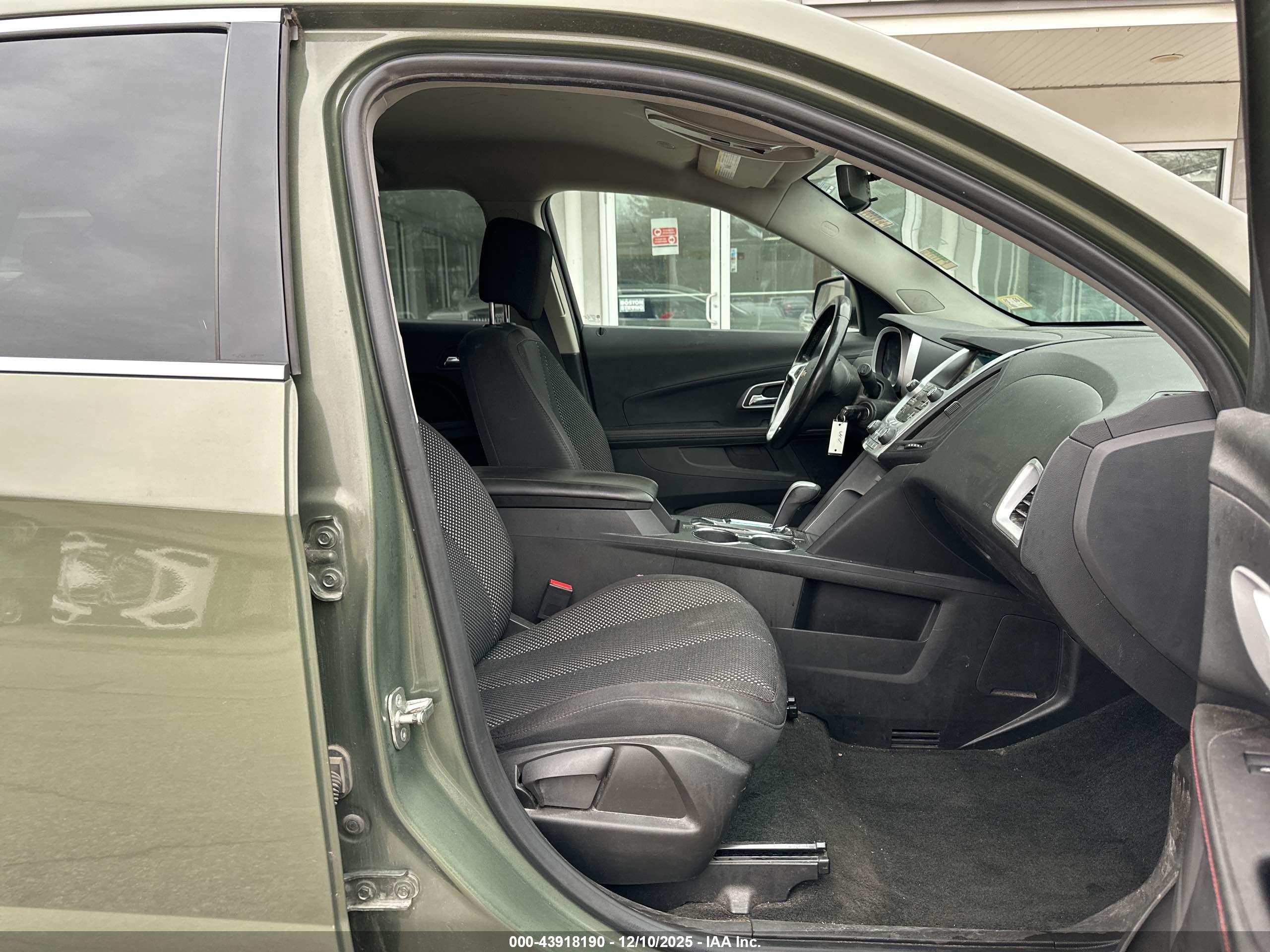 CHEVROLET EQUINOX image 5