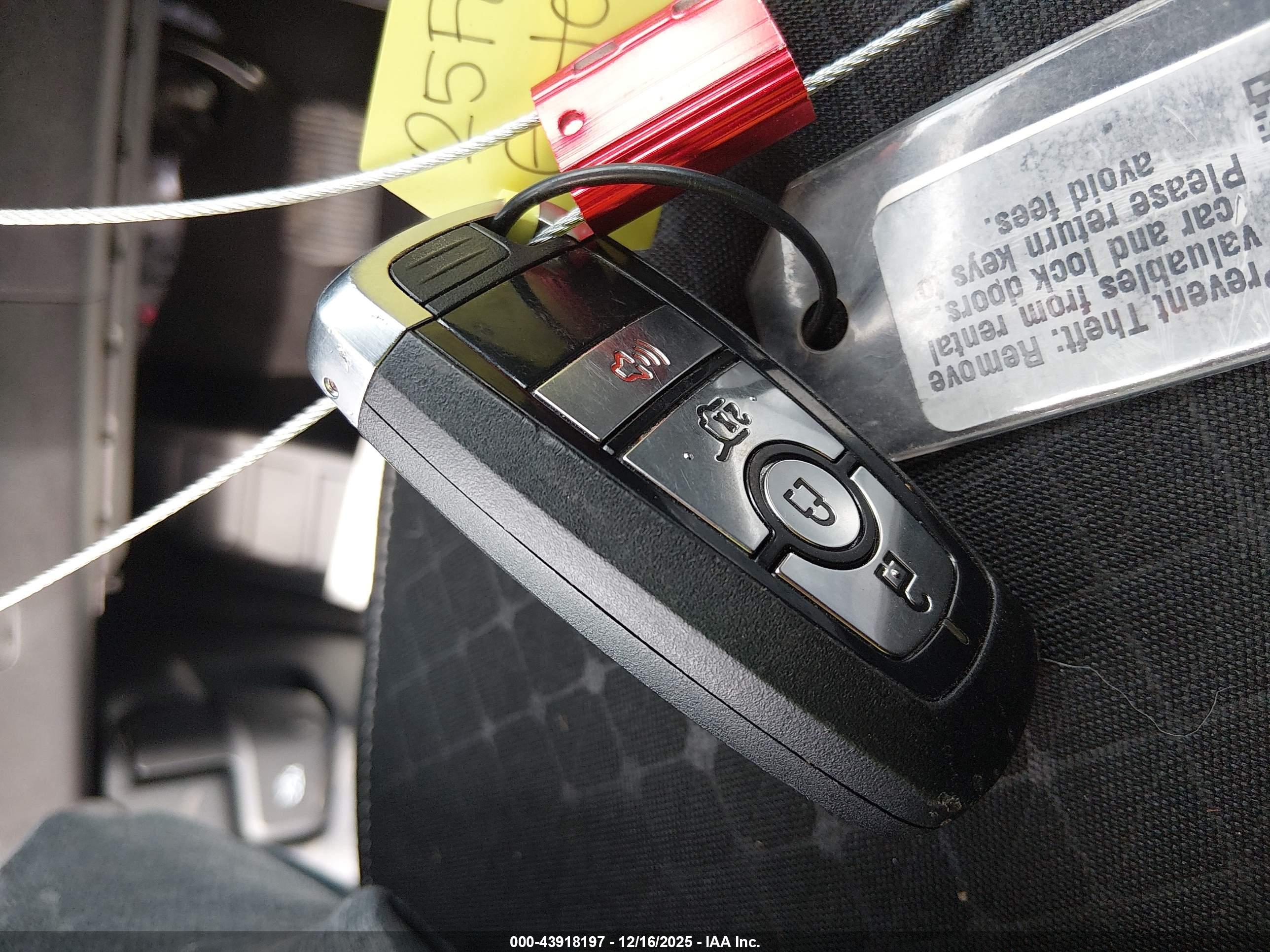FORD ESCAPE image 11