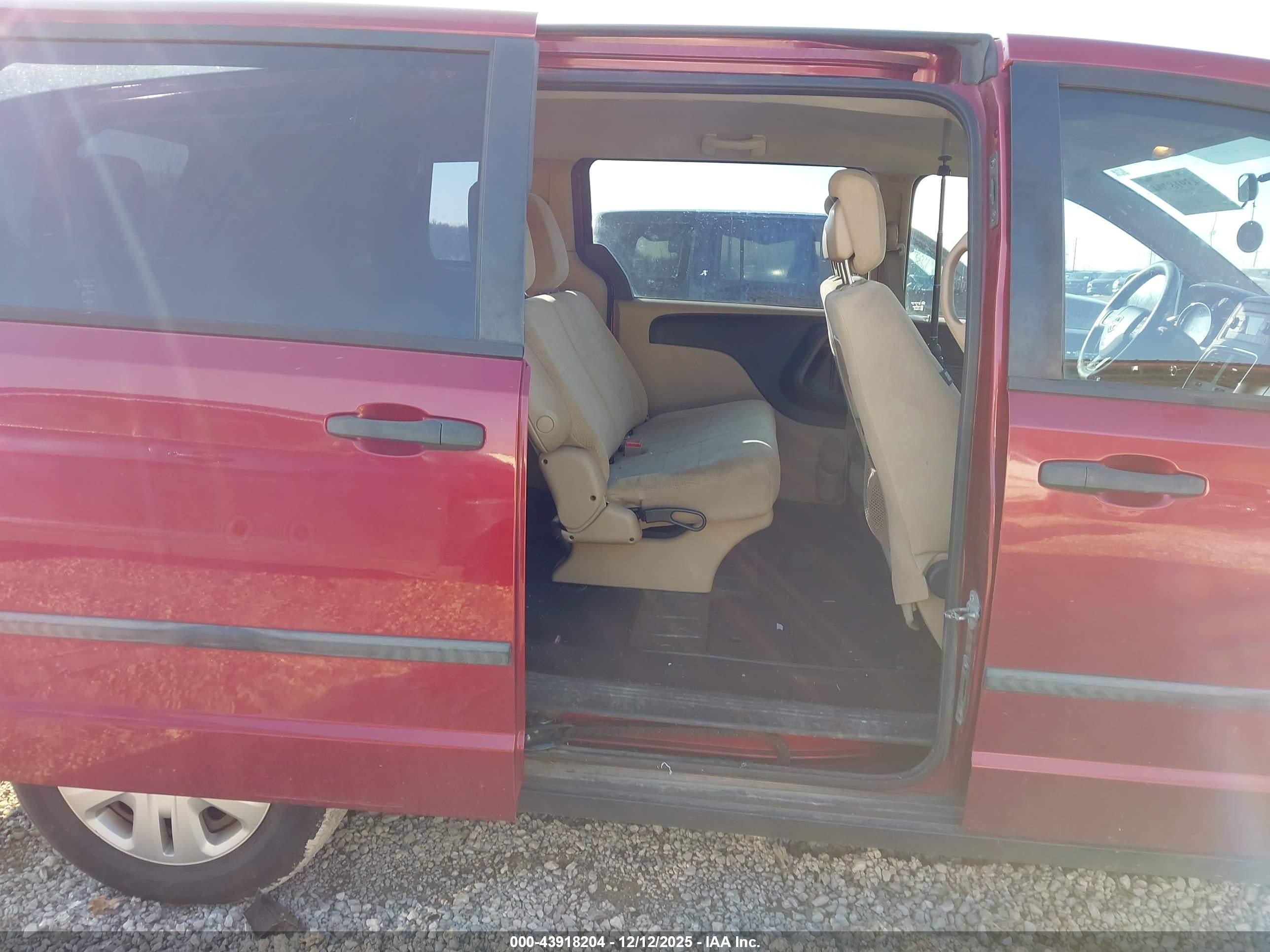DODGE GRAND image 8