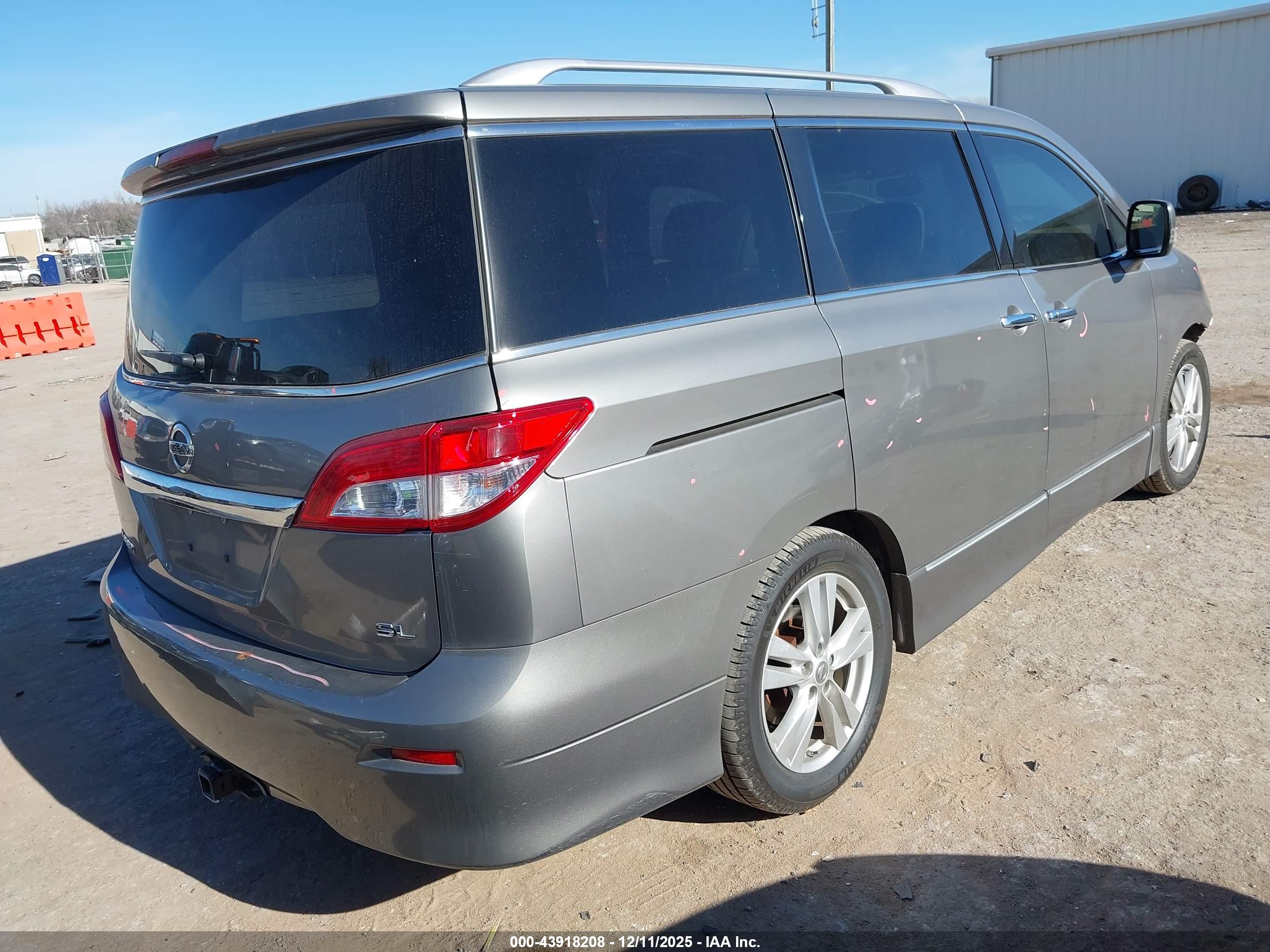 NISSAN QUEST image 4
