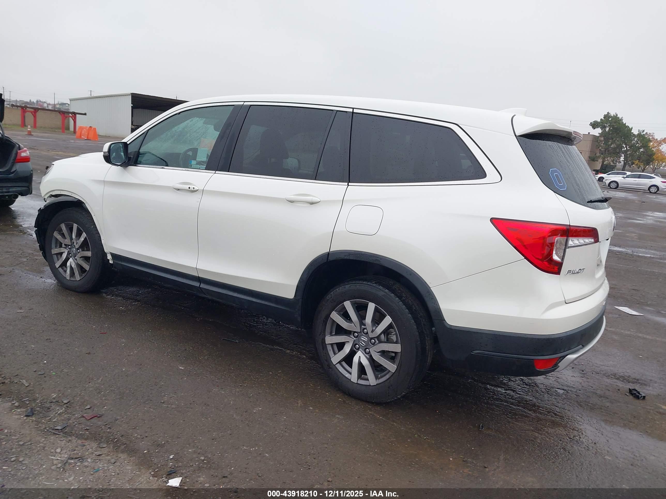 HONDA PILOT image 3