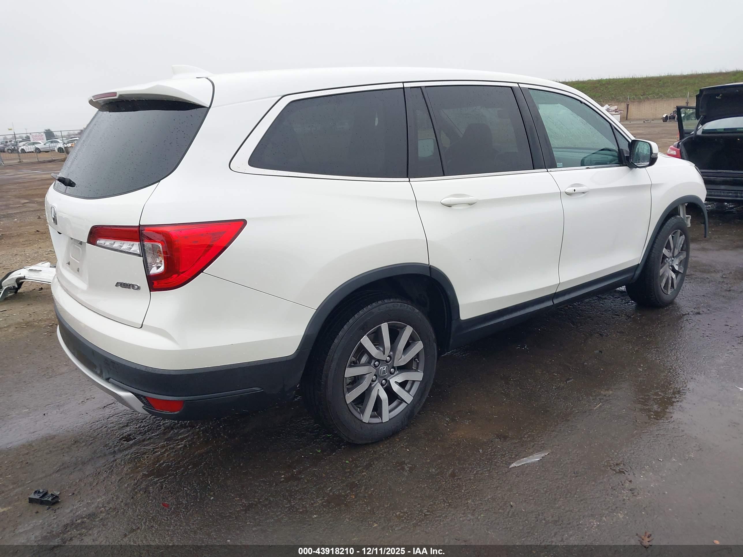 HONDA PILOT image 4