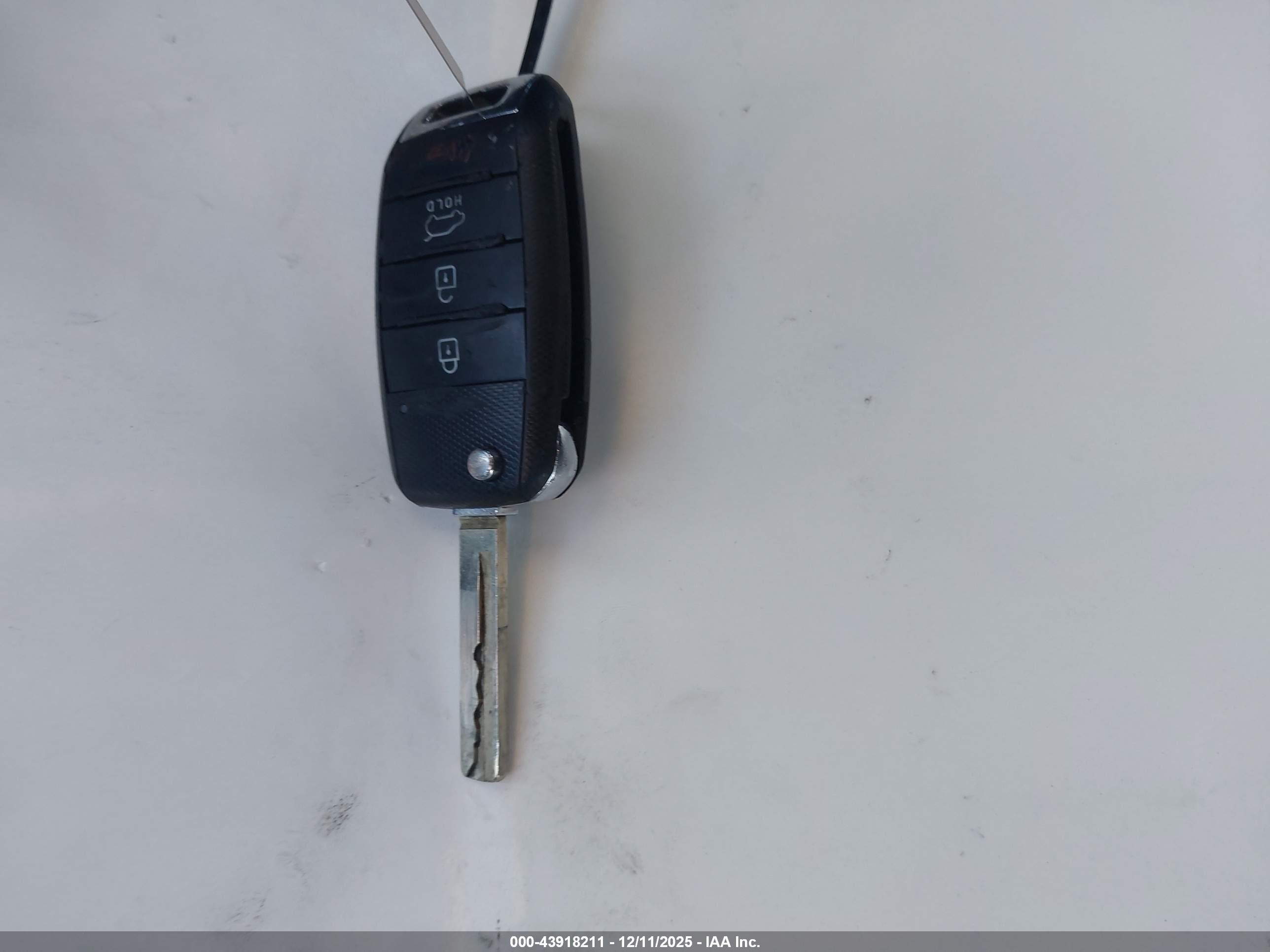KIA SORENTO image 11